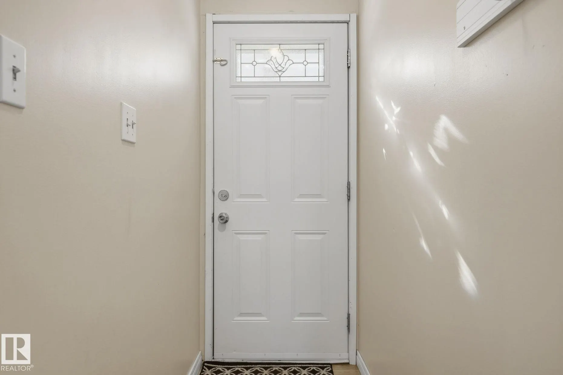 64 APACHE Crescent