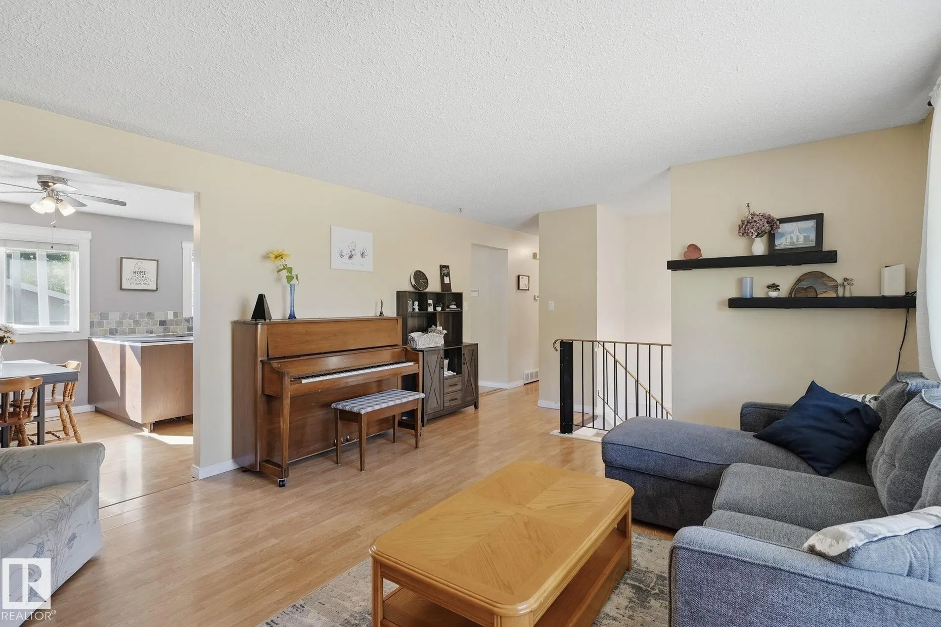 64 APACHE Crescent
