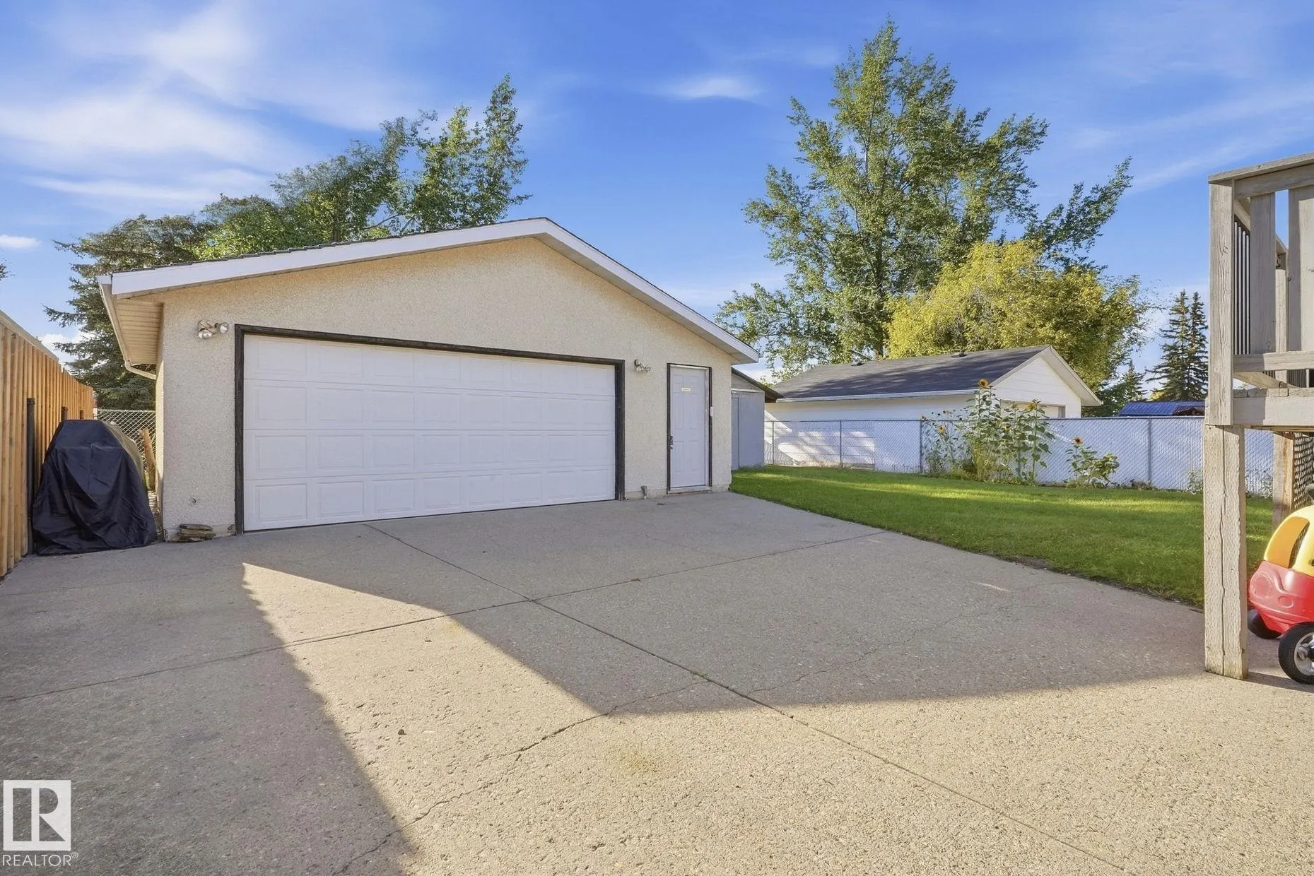 64 APACHE Crescent