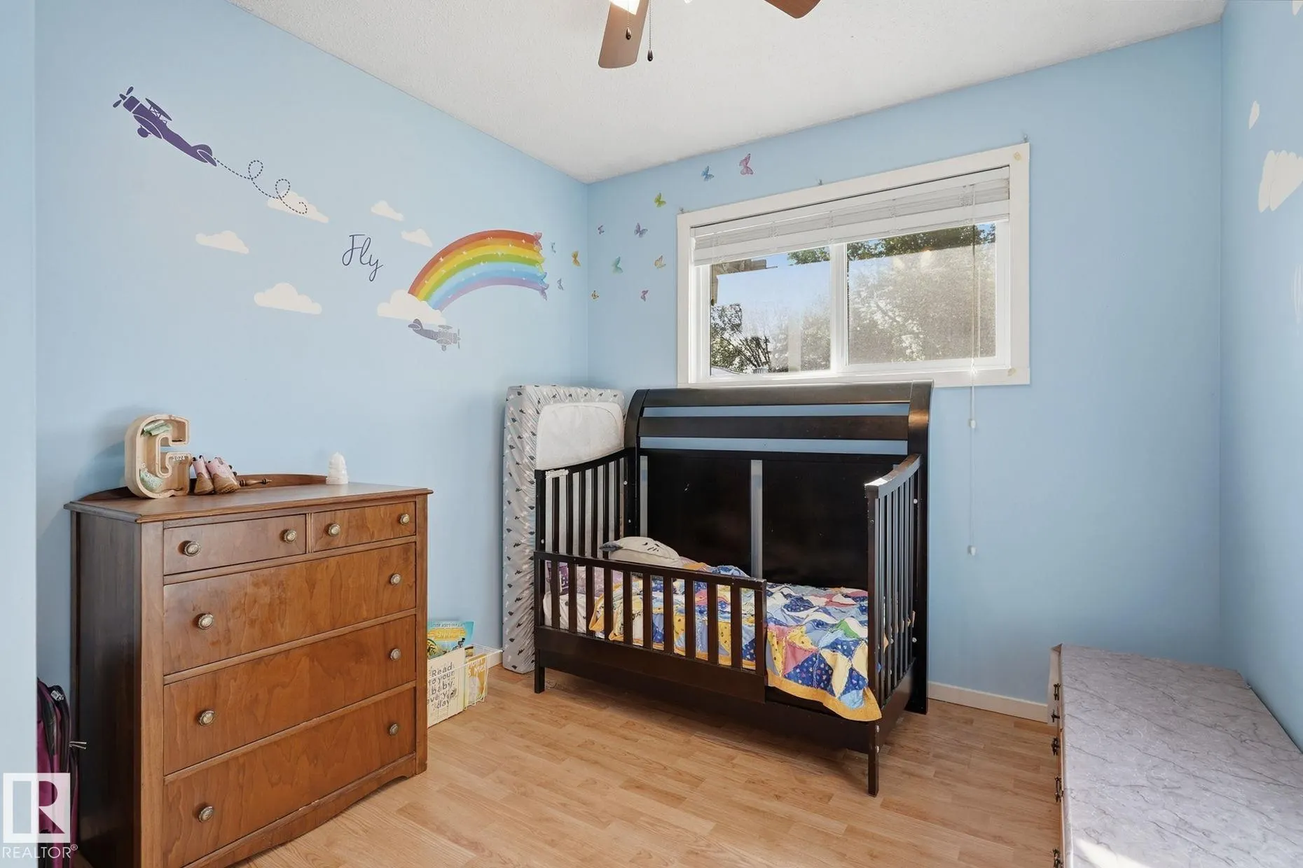64 APACHE Crescent