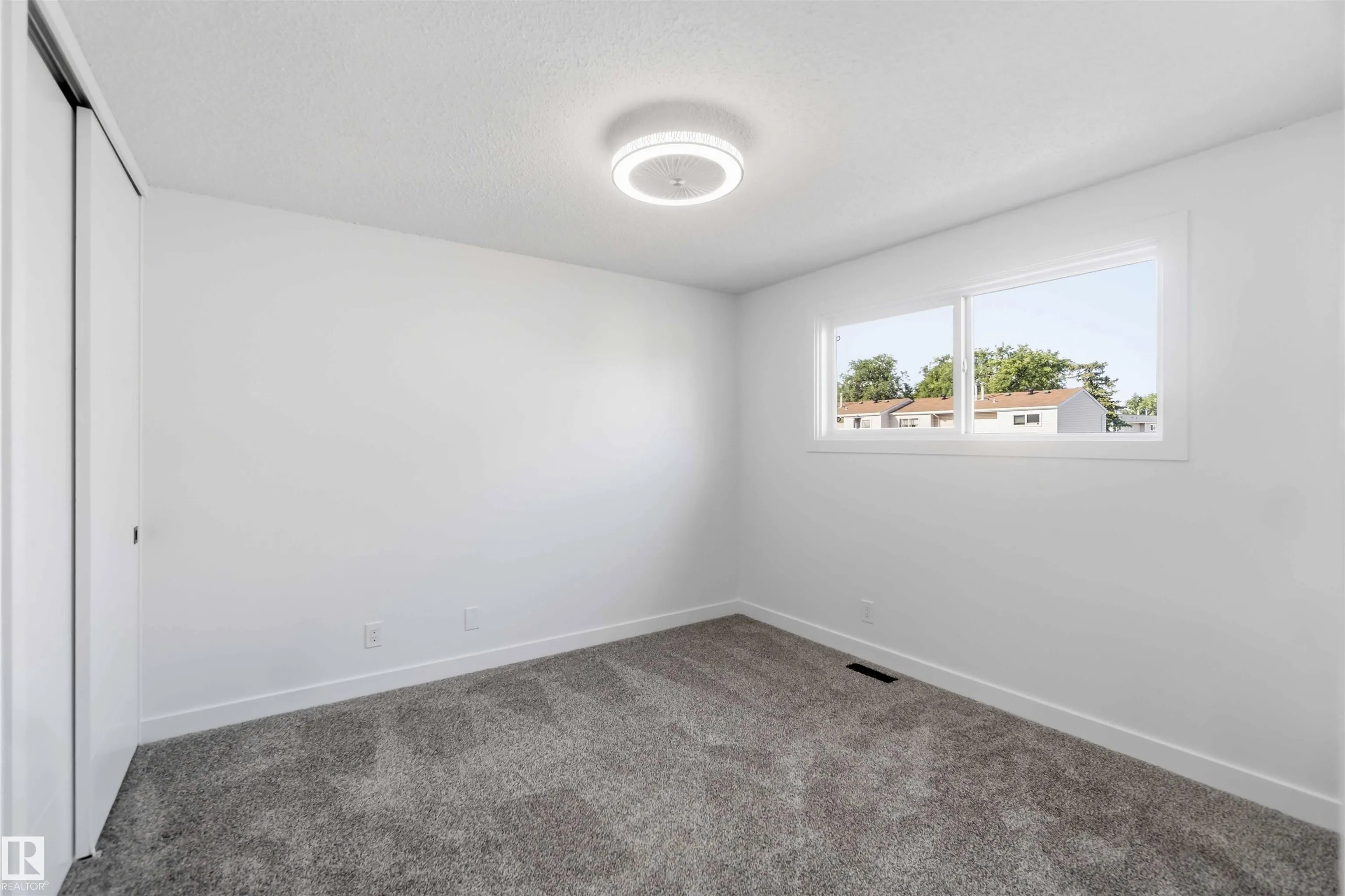 160 HABITAT Crescent