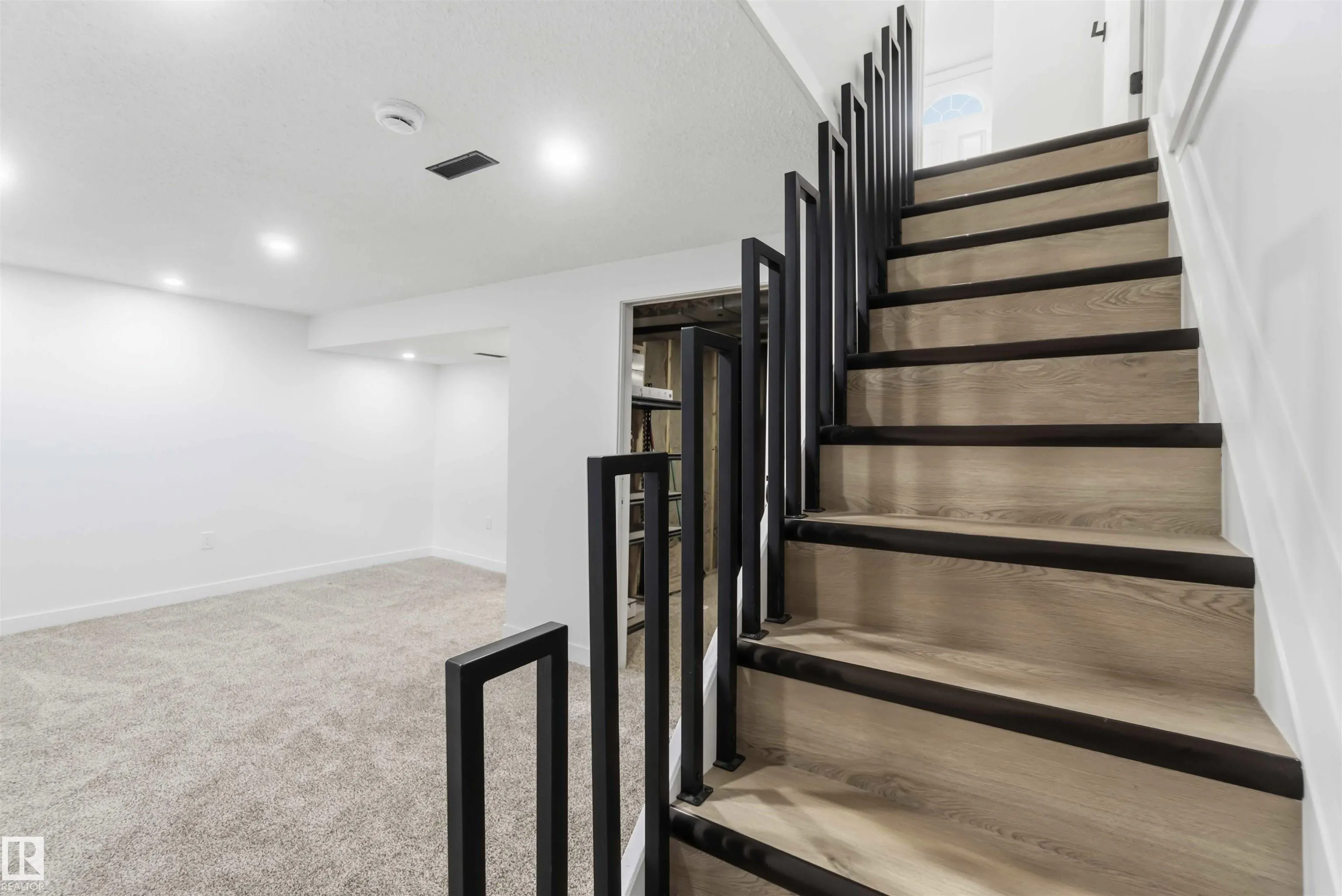 160 HABITAT Crescent