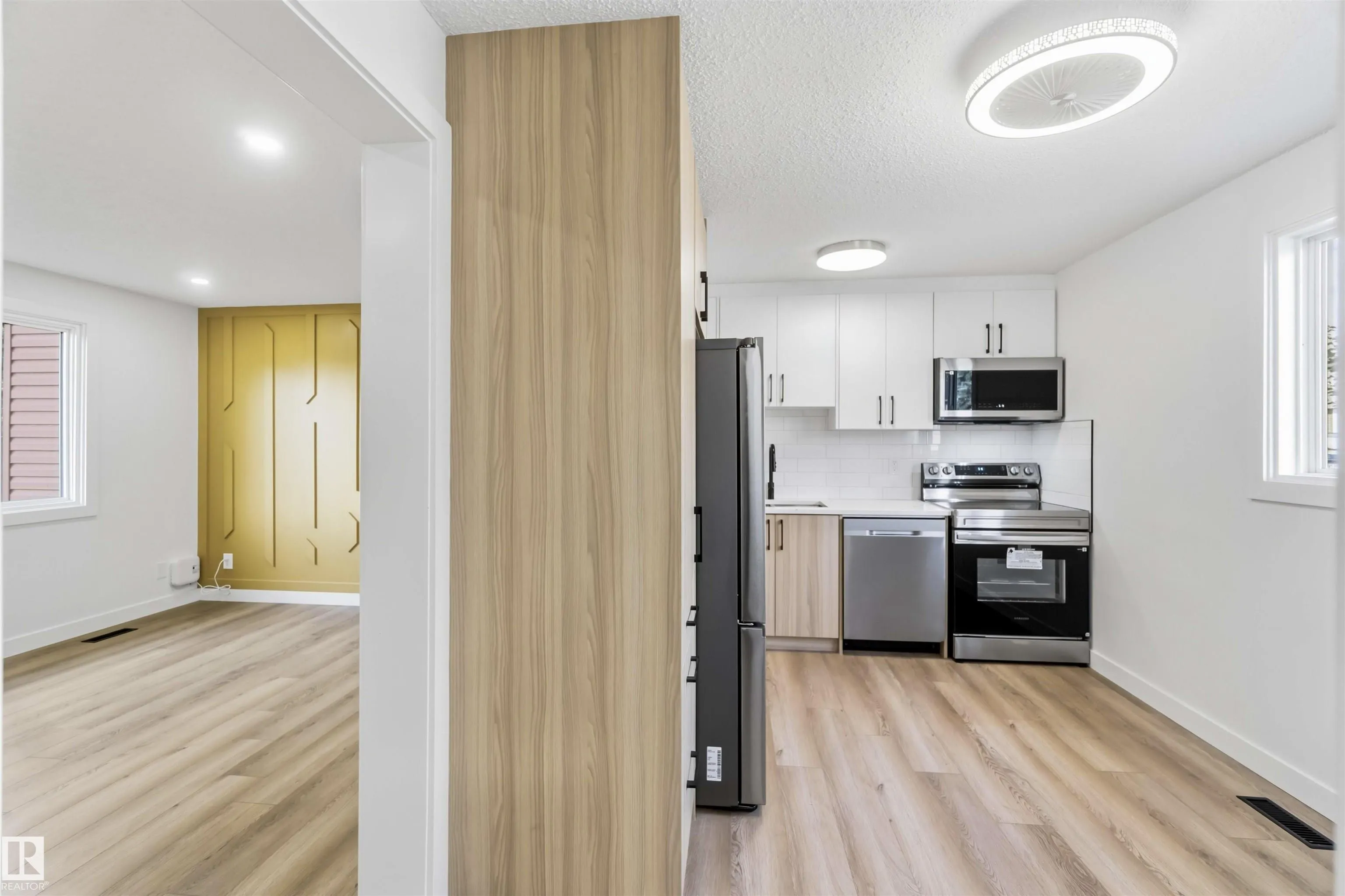 160 HABITAT Crescent