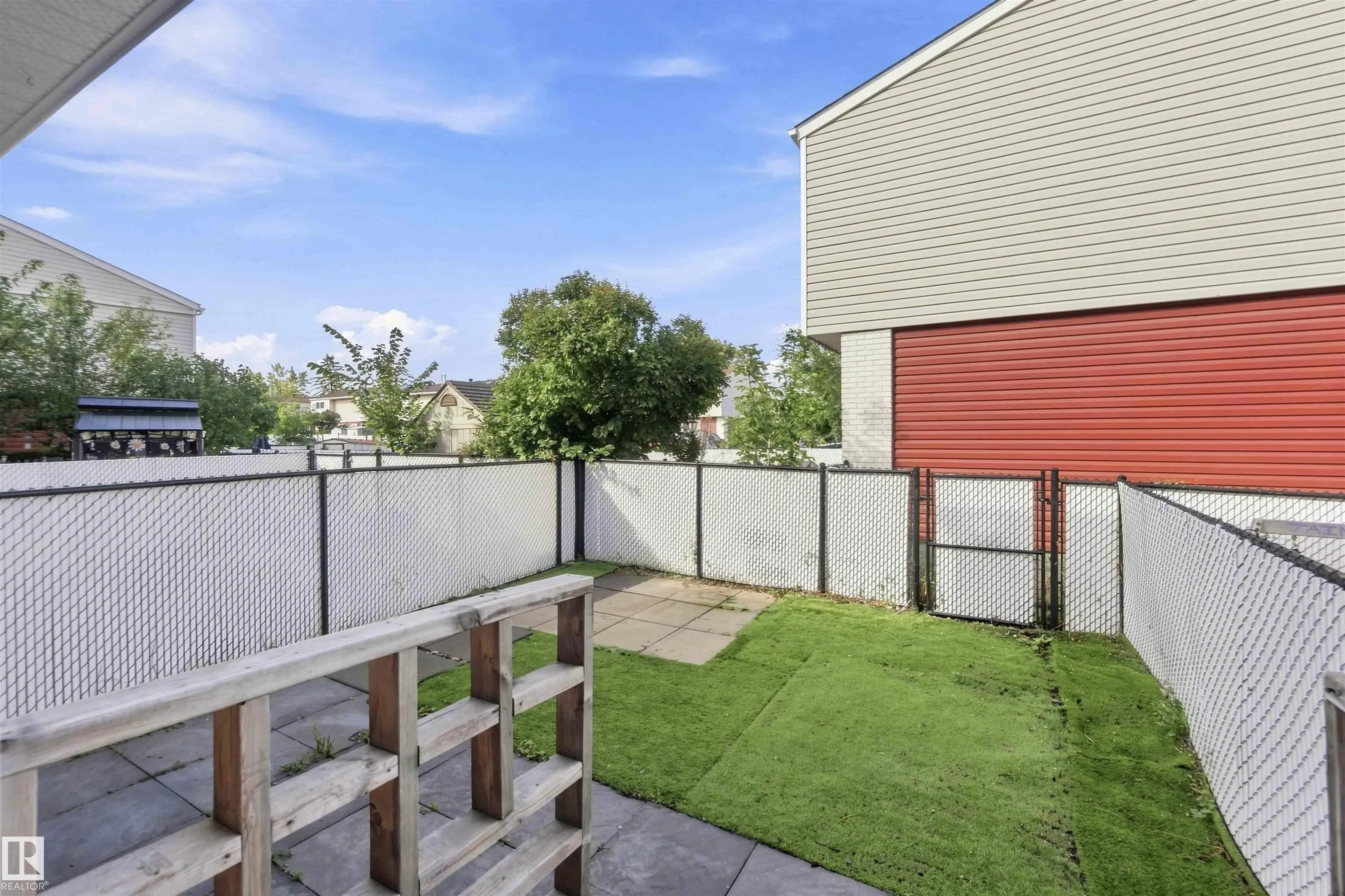 160 HABITAT Crescent