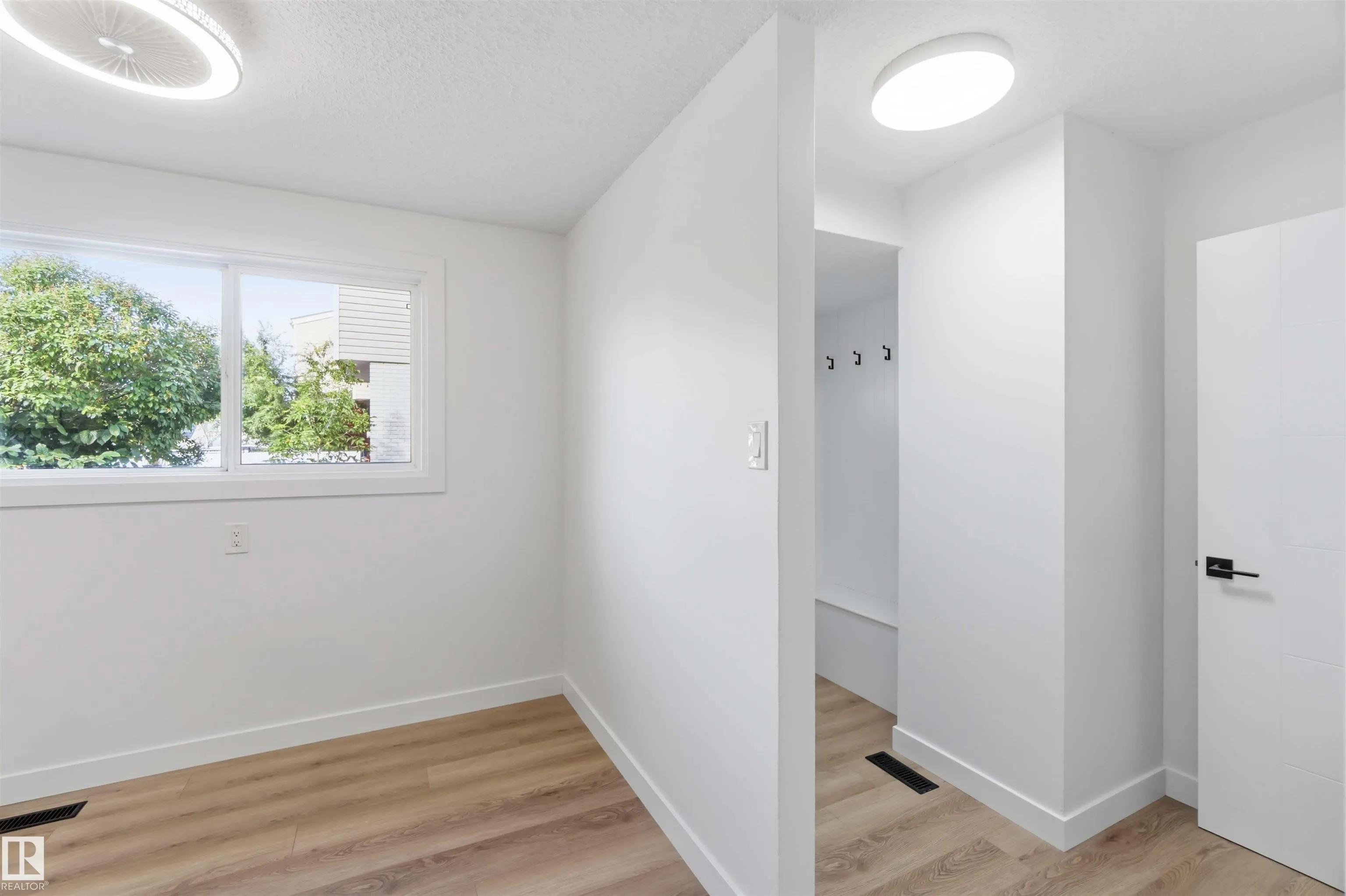 160 HABITAT Crescent