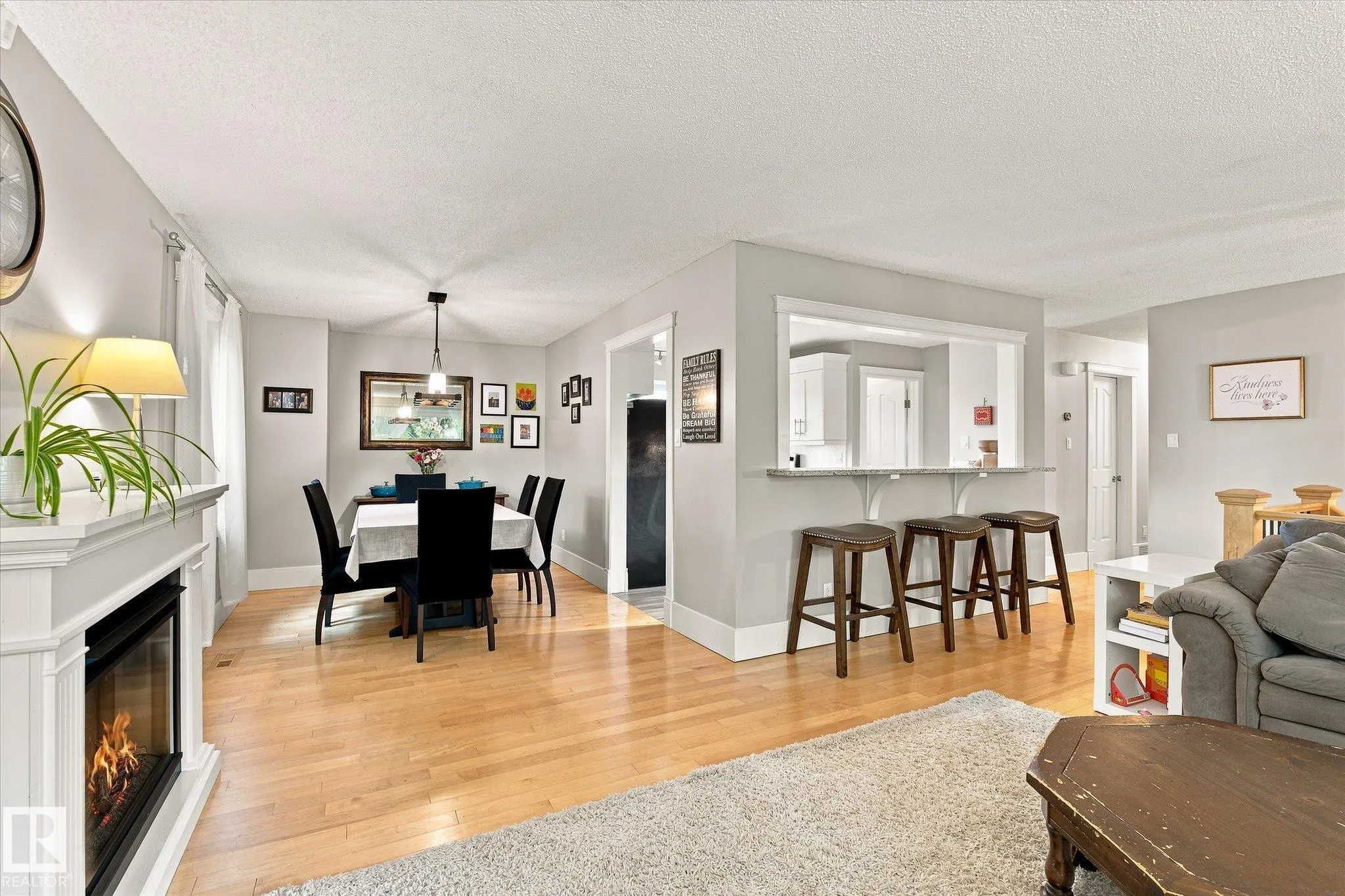 3 Akins Drive