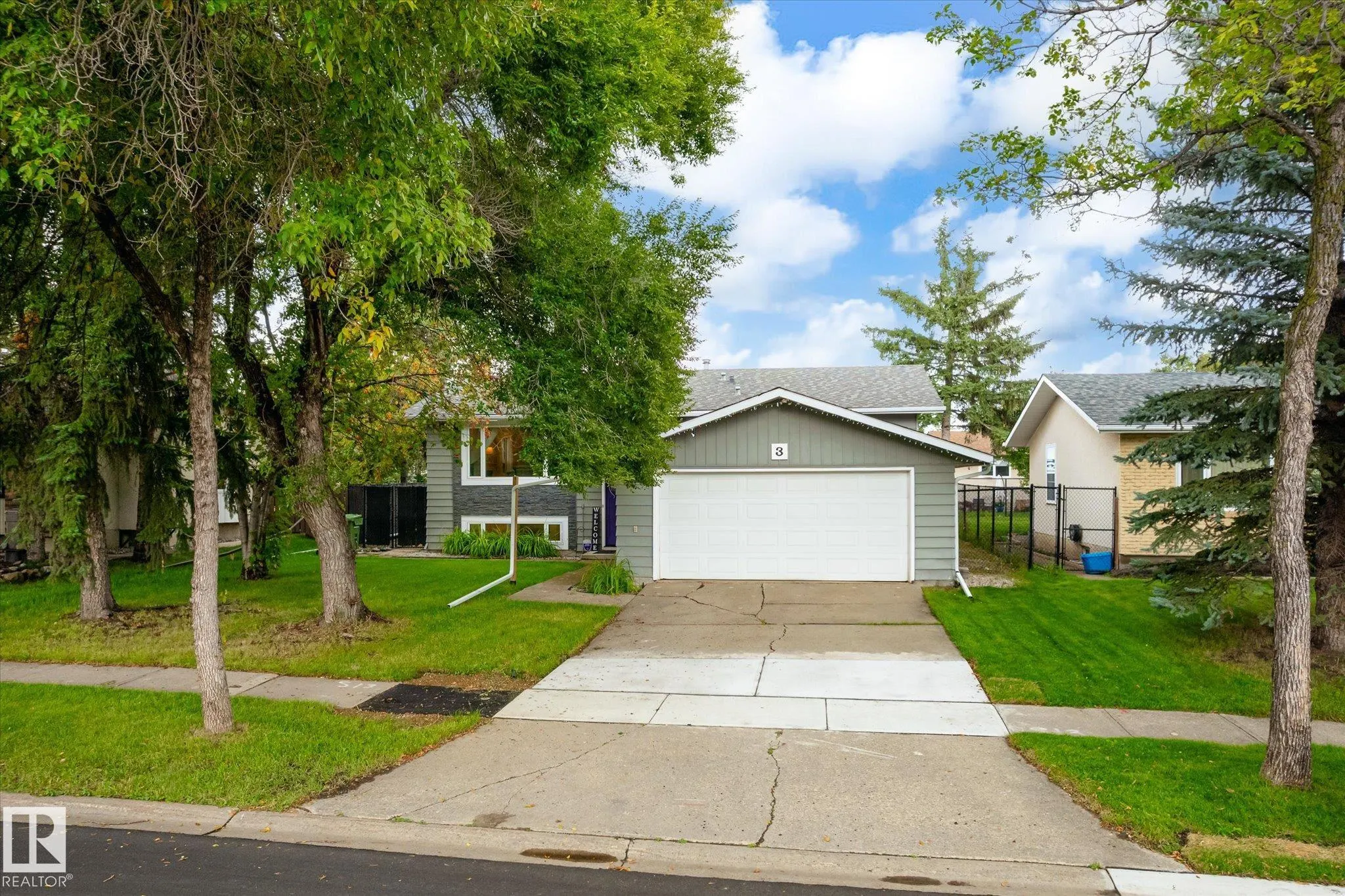 3 Akins Drive