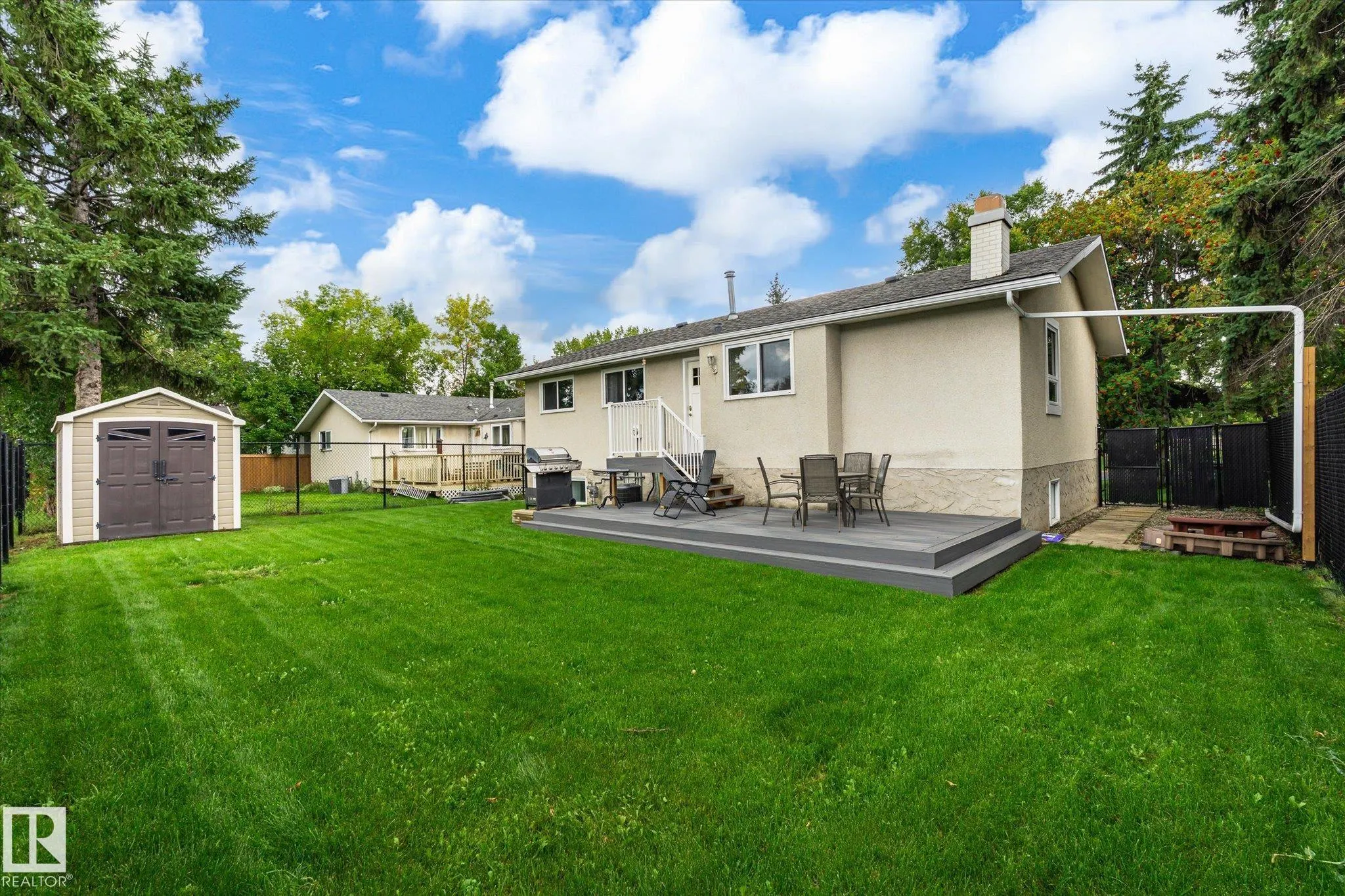 3 Akins Drive