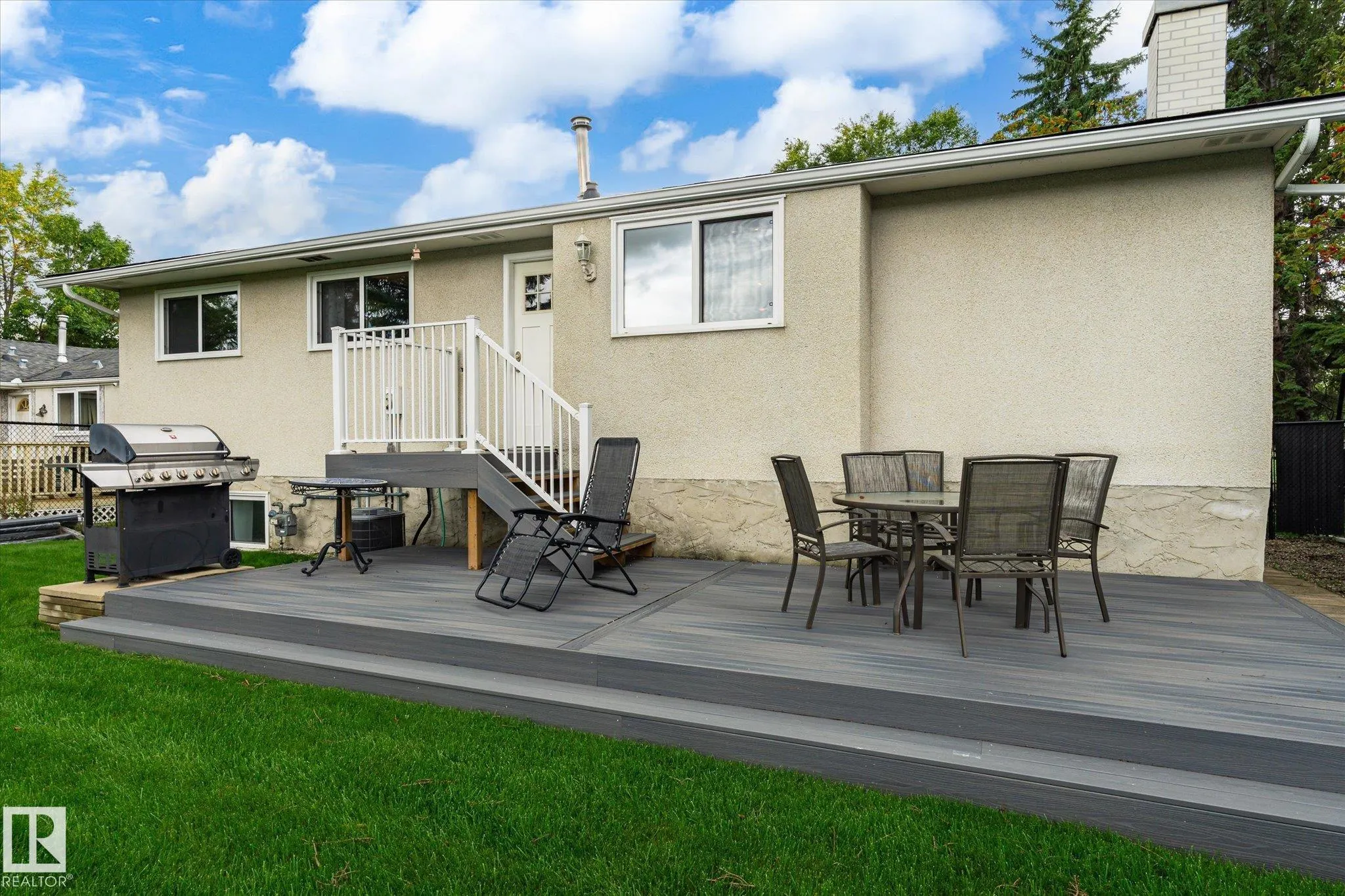 3 Akins Drive