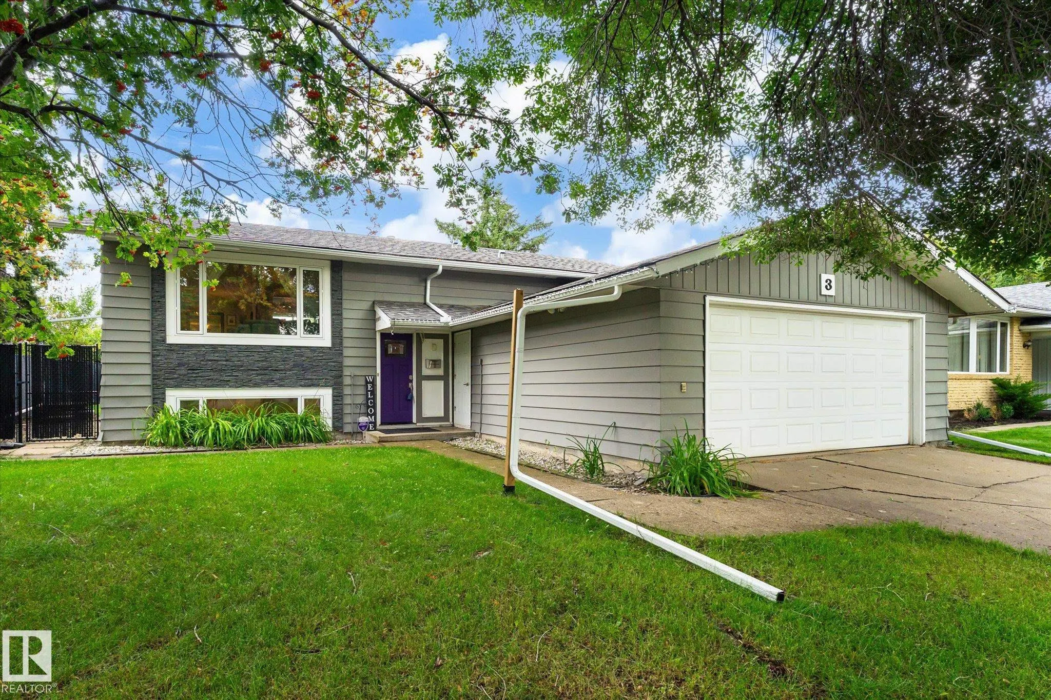 3 Akins Drive