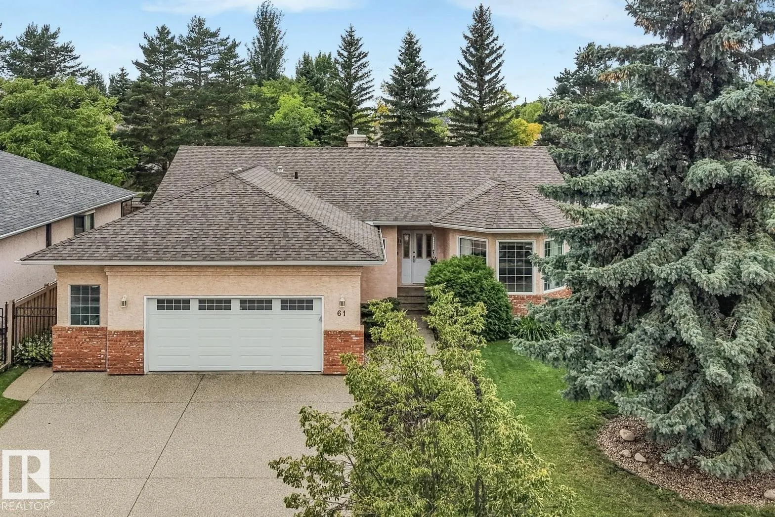 61 ESTATE Crescent