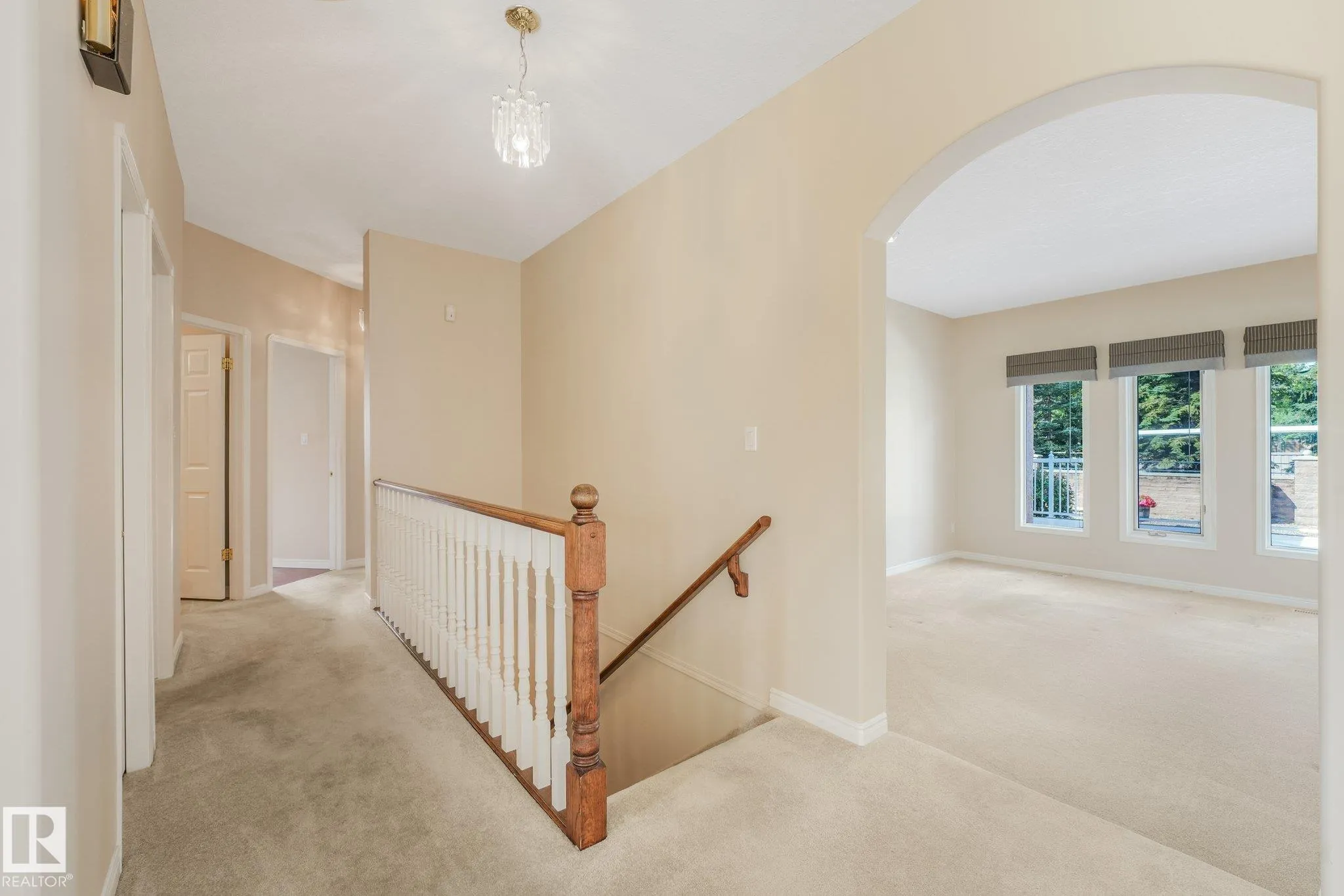 61 ESTATE Crescent
