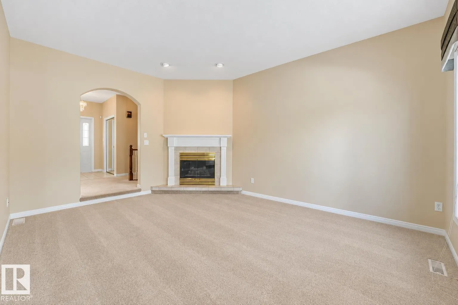 61 ESTATE Crescent