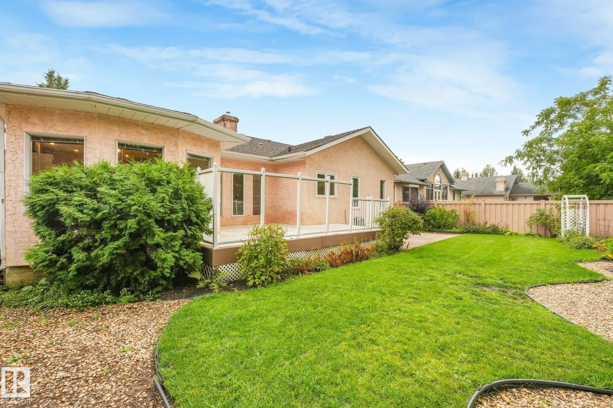 61 ESTATE Crescent