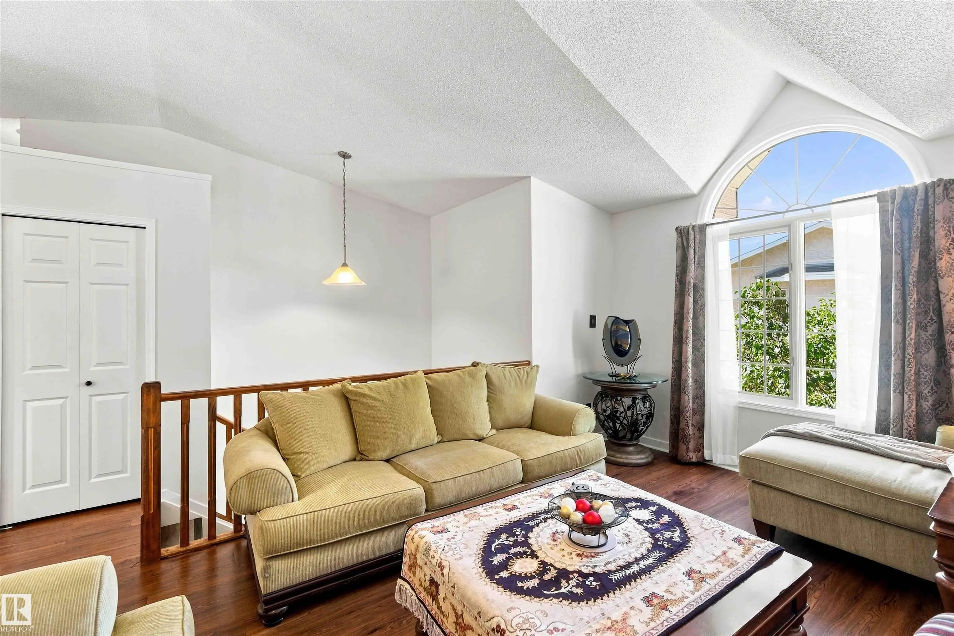 15 POIRIER Avenue