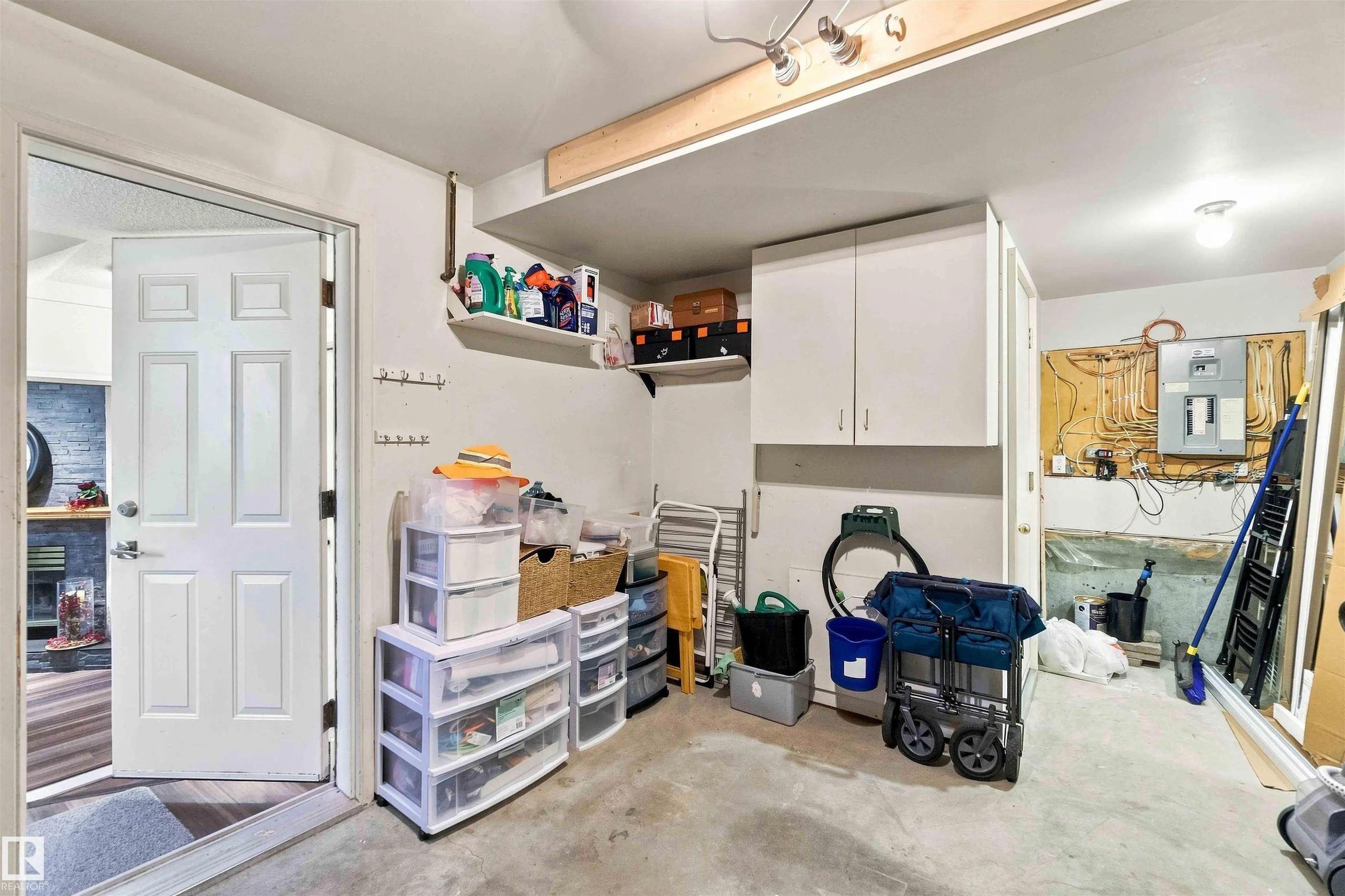15 POIRIER Avenue