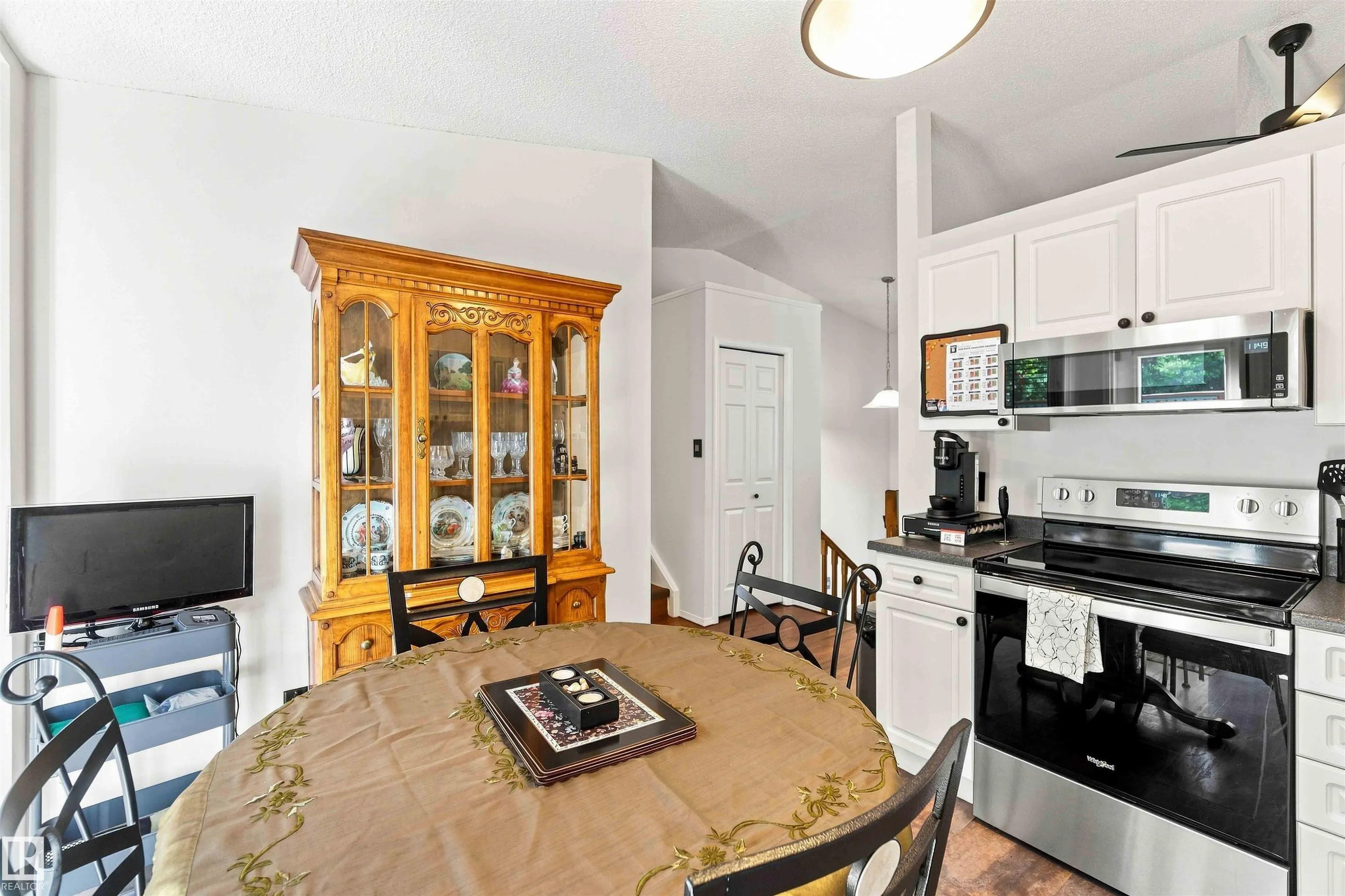 15 POIRIER Avenue