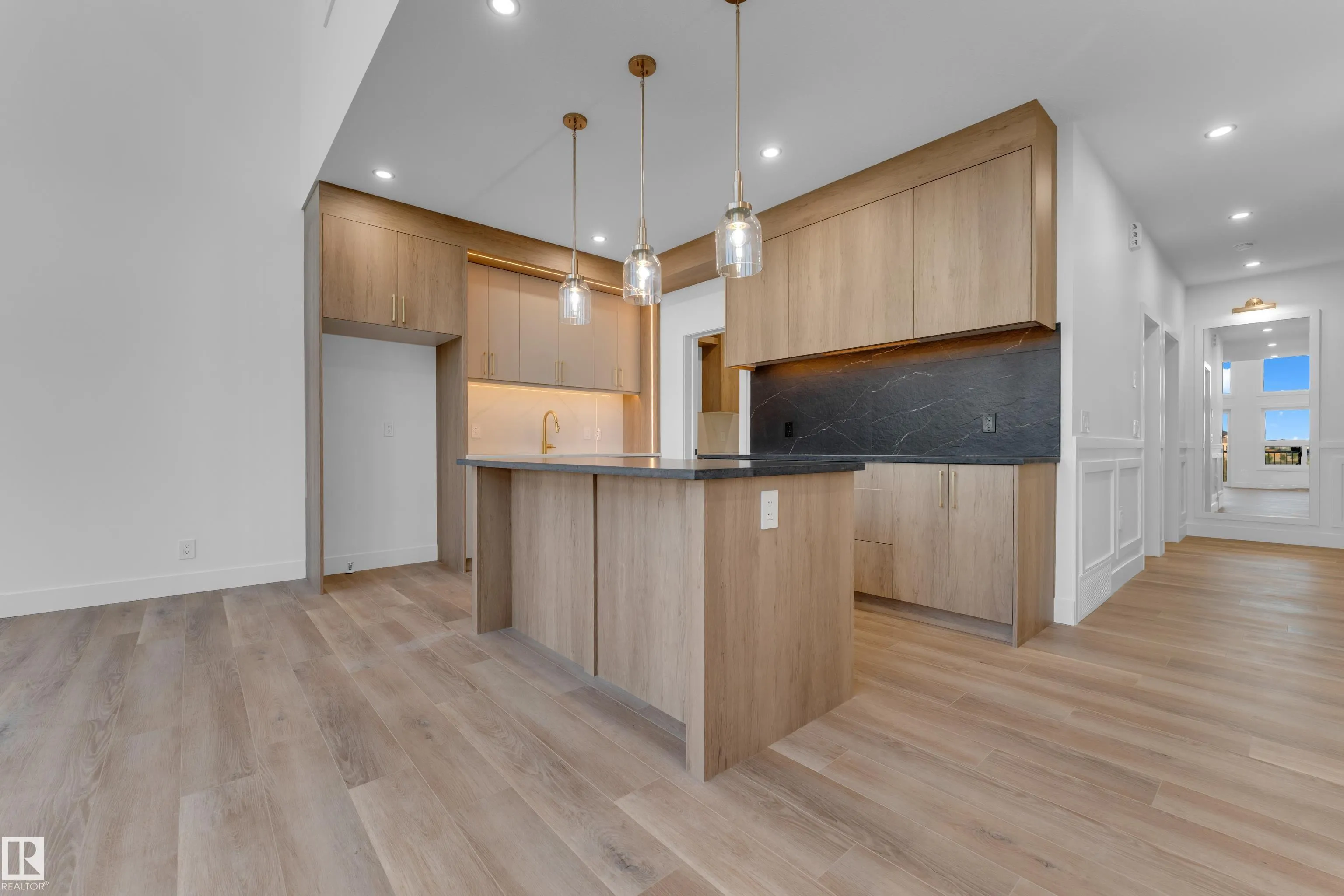 236 Linden Loop