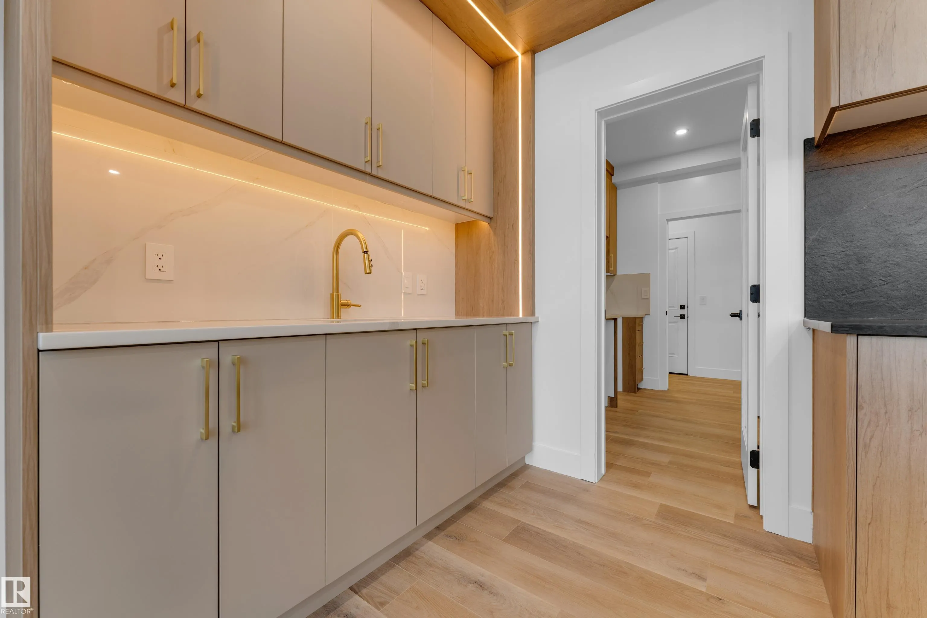 236 Linden Loop