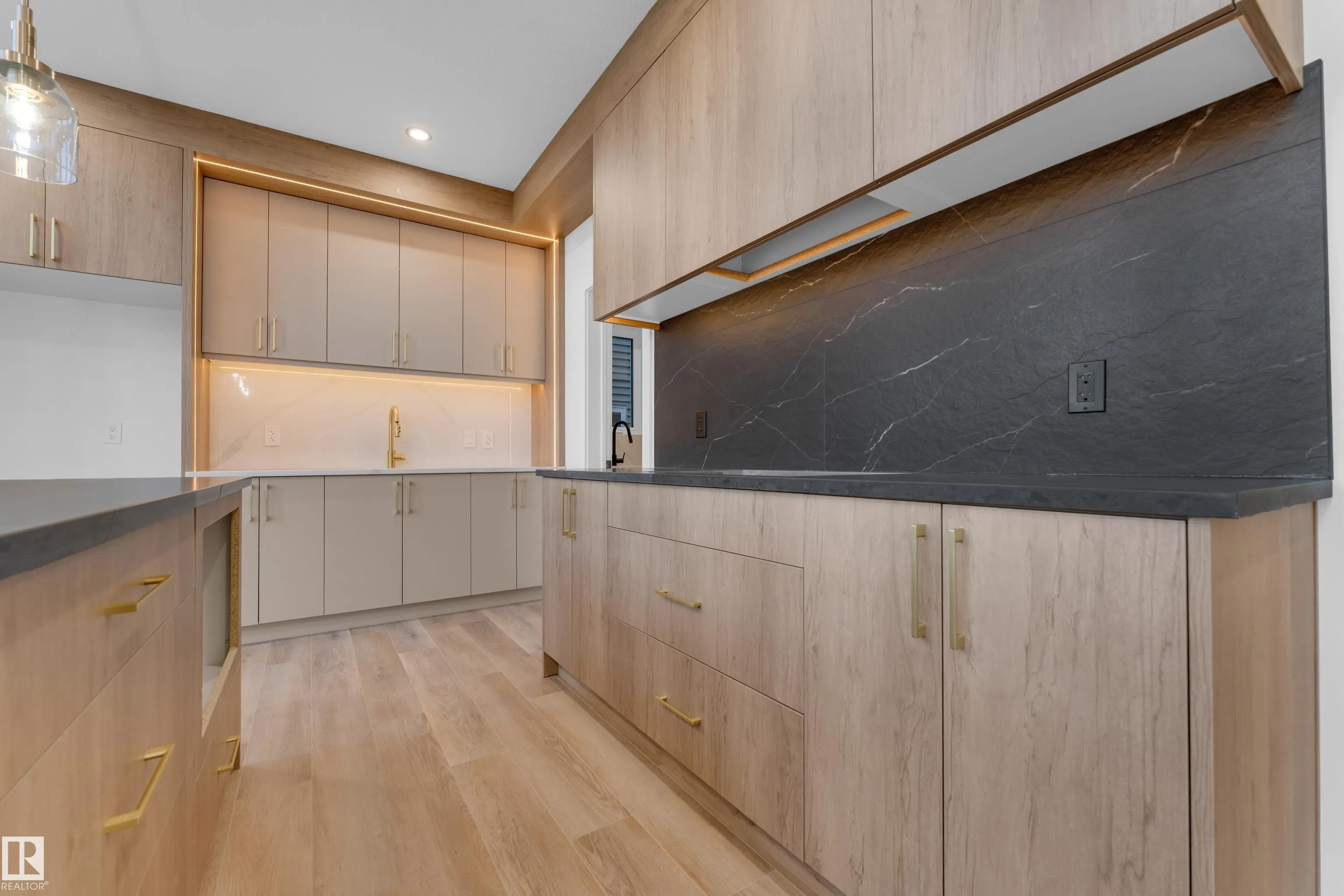 236 Linden Loop