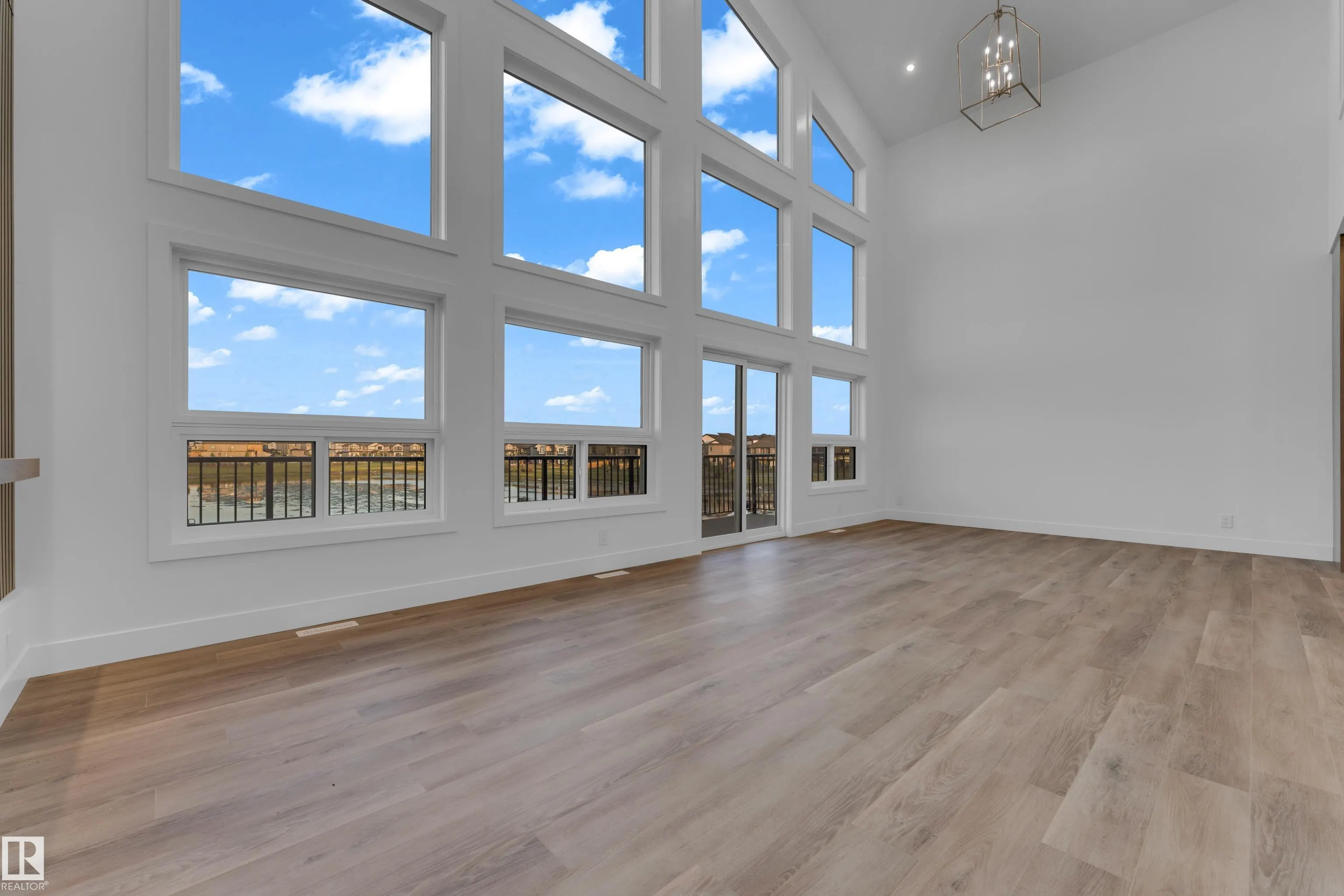 236 Linden Loop