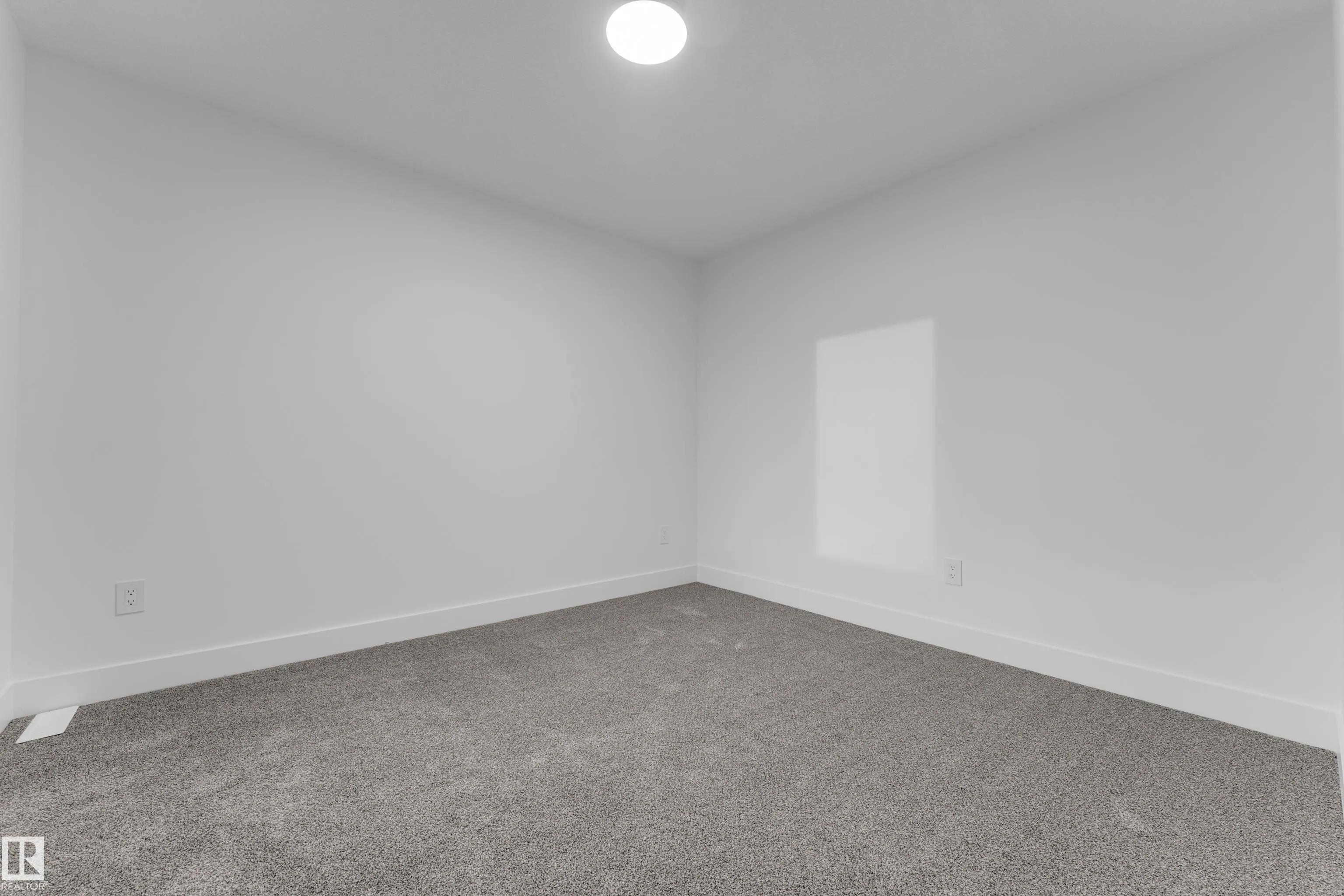 236 Linden Loop