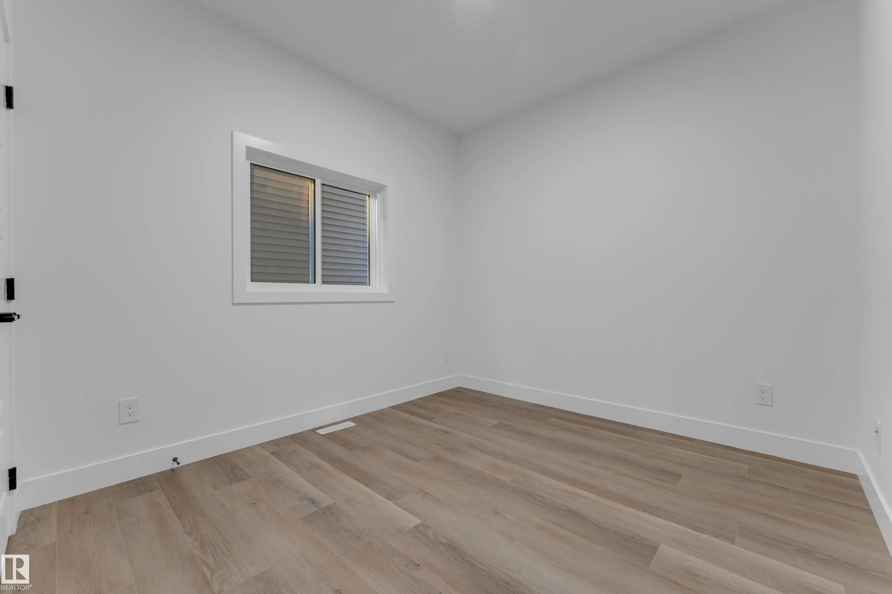 236 Linden Loop
