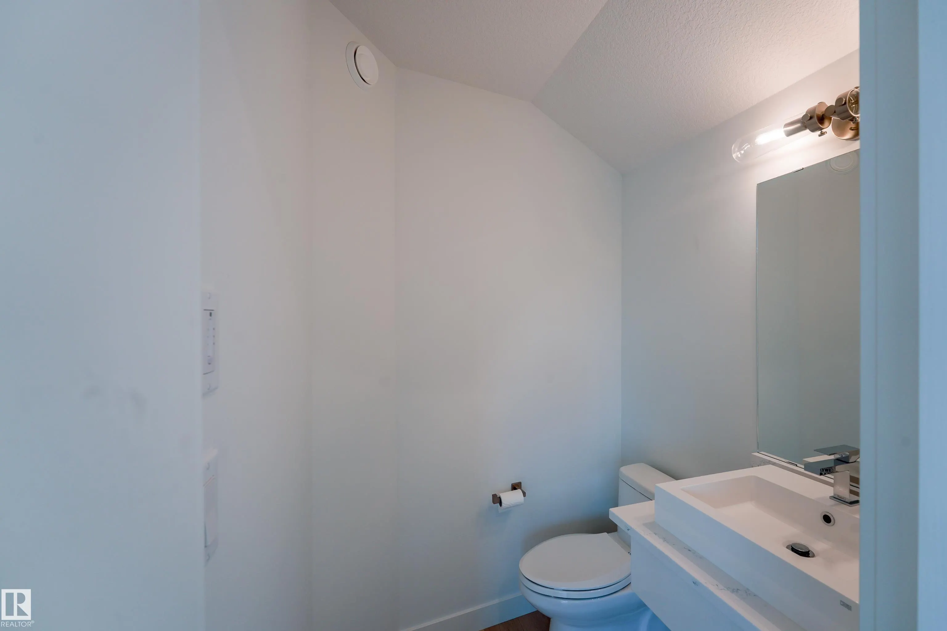 12819 WOODBEND Place