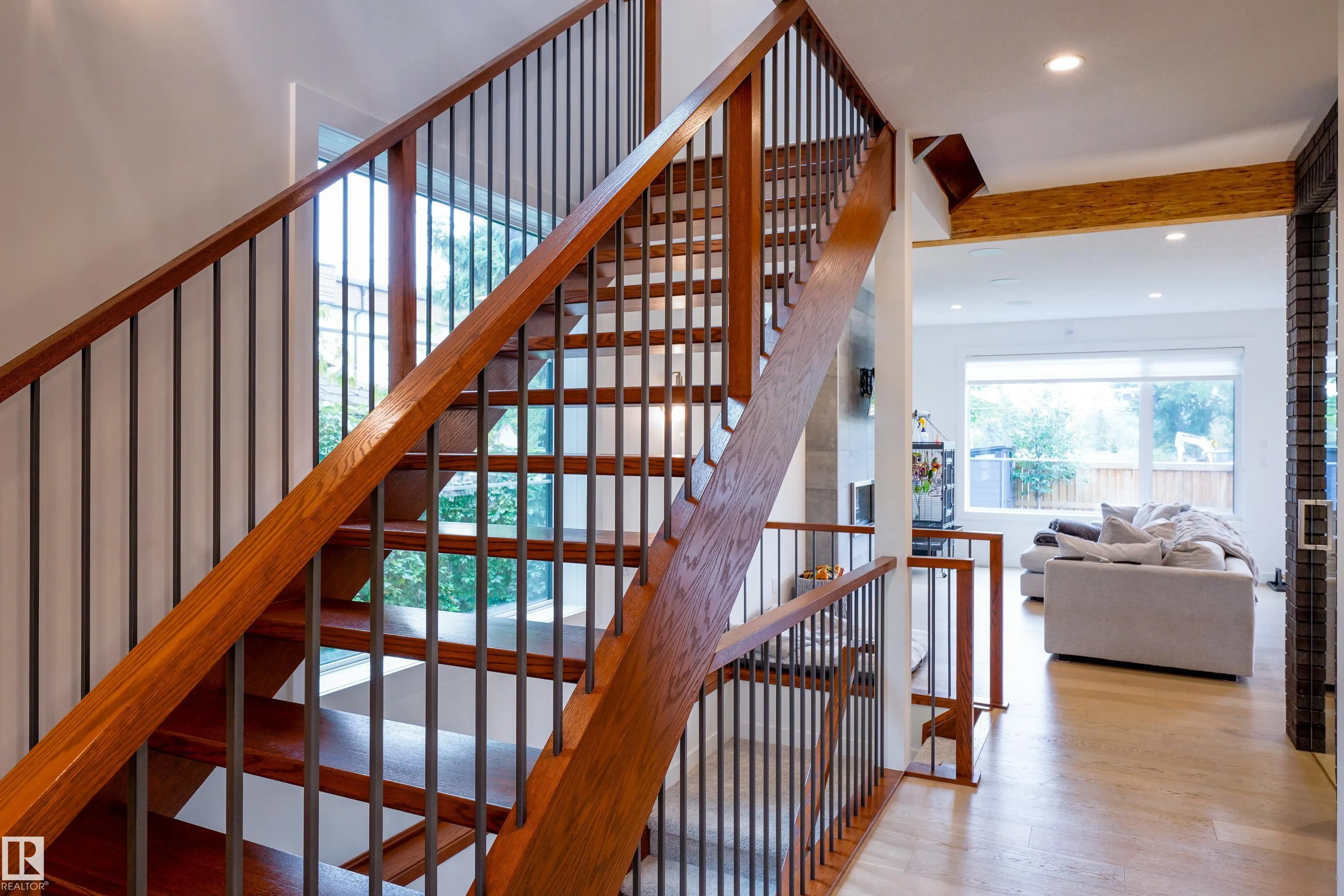 12819 WOODBEND Place