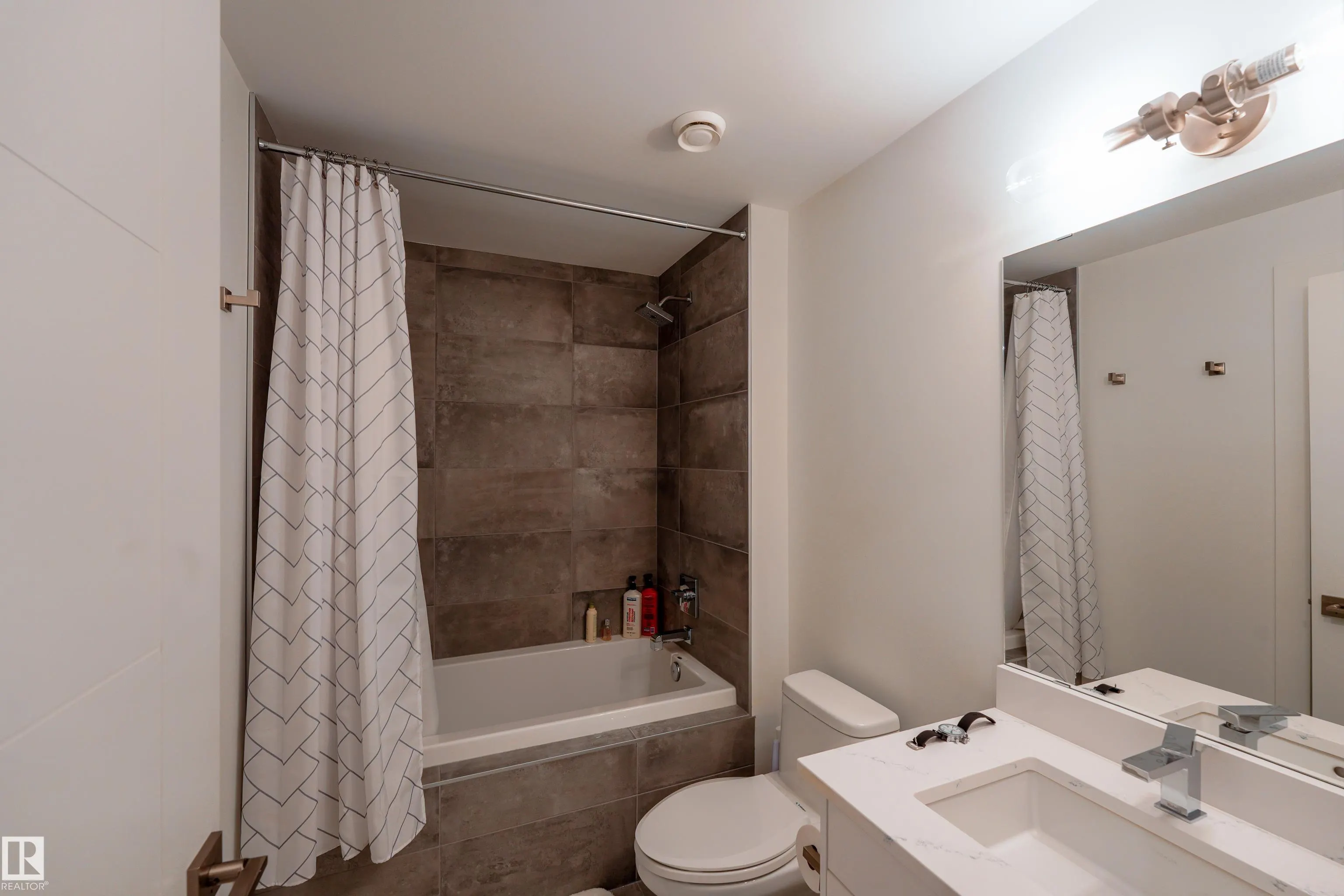 12819 WOODBEND Place