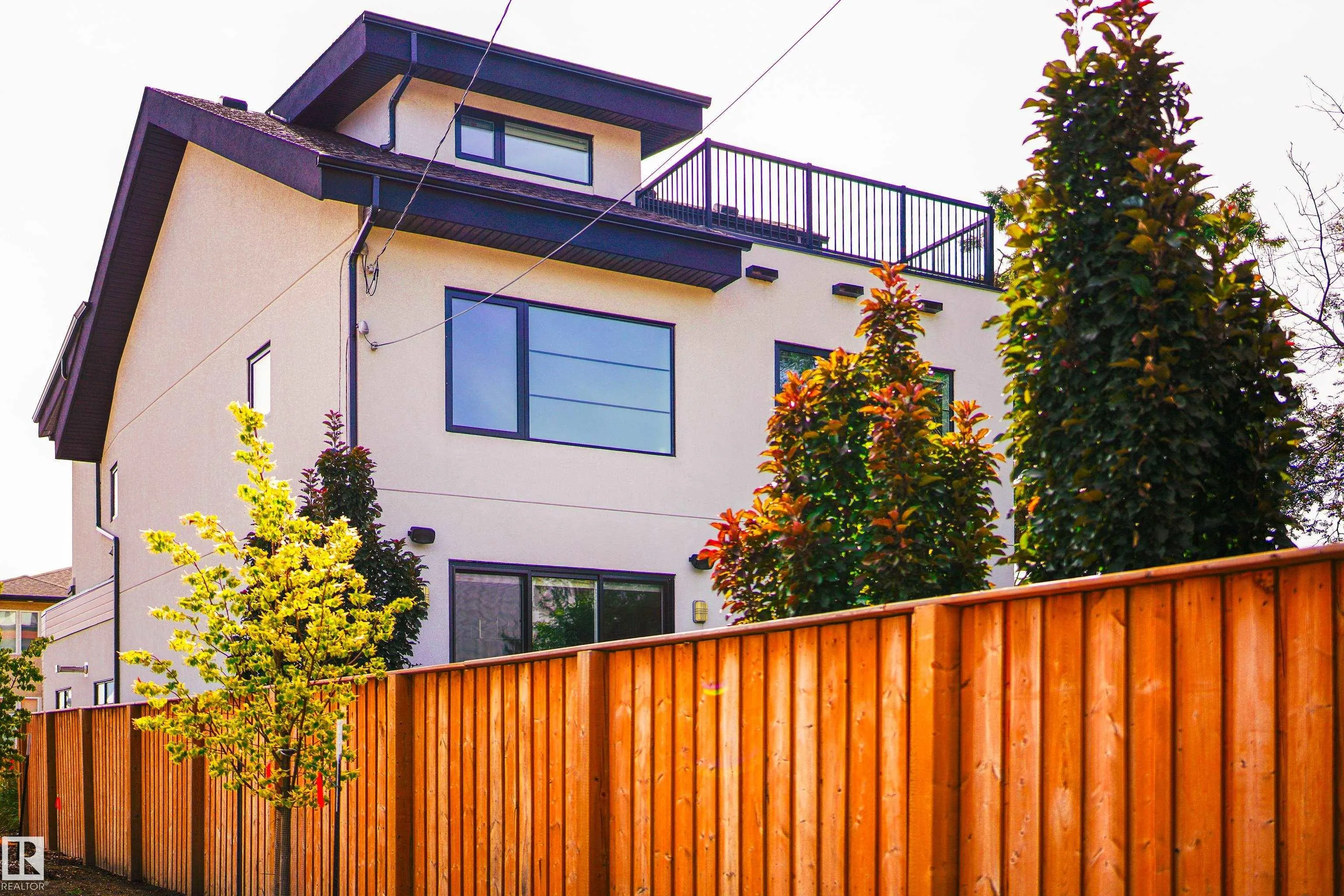 12819 WOODBEND Place