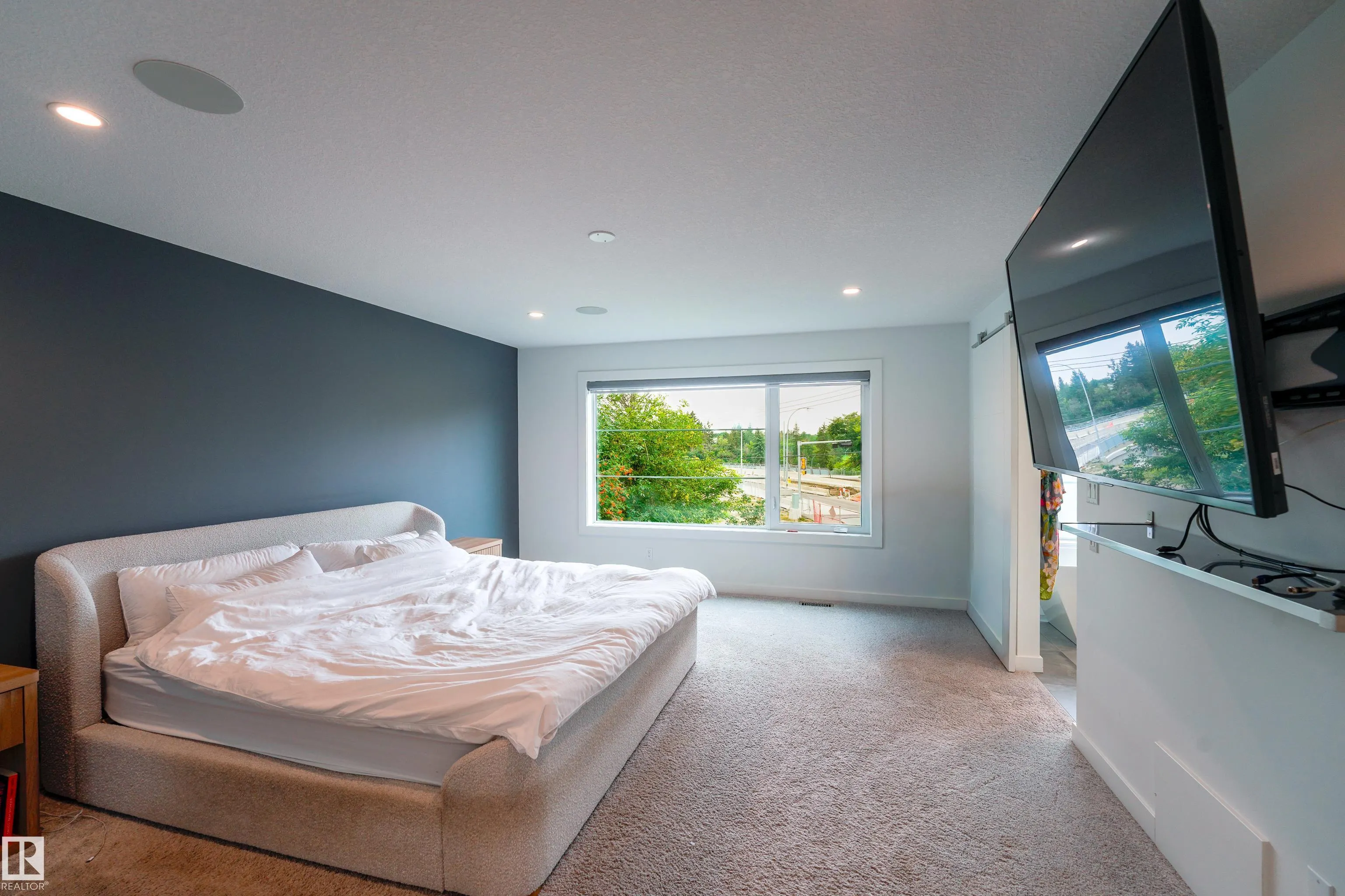 12819 WOODBEND Place