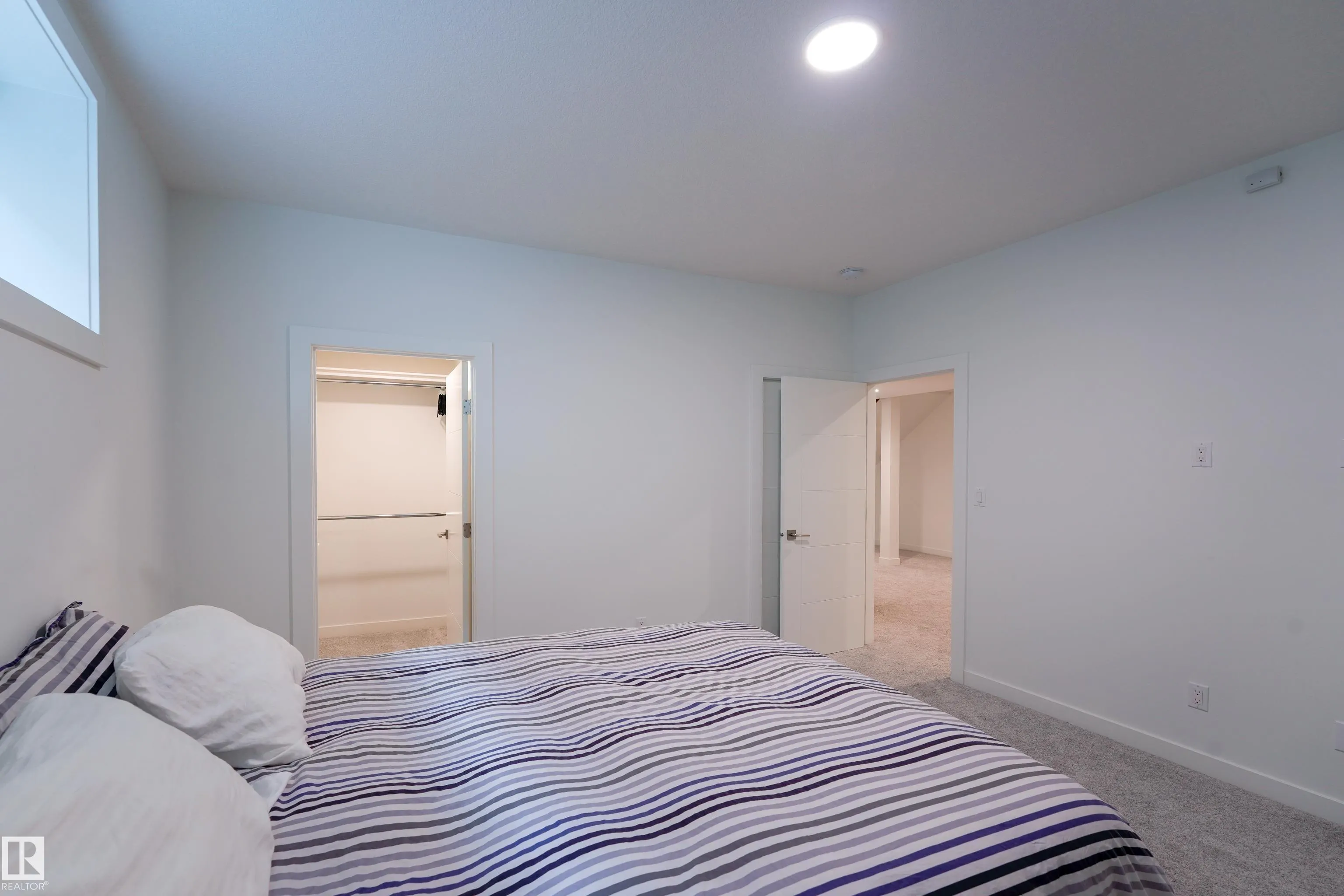 12819 WOODBEND Place