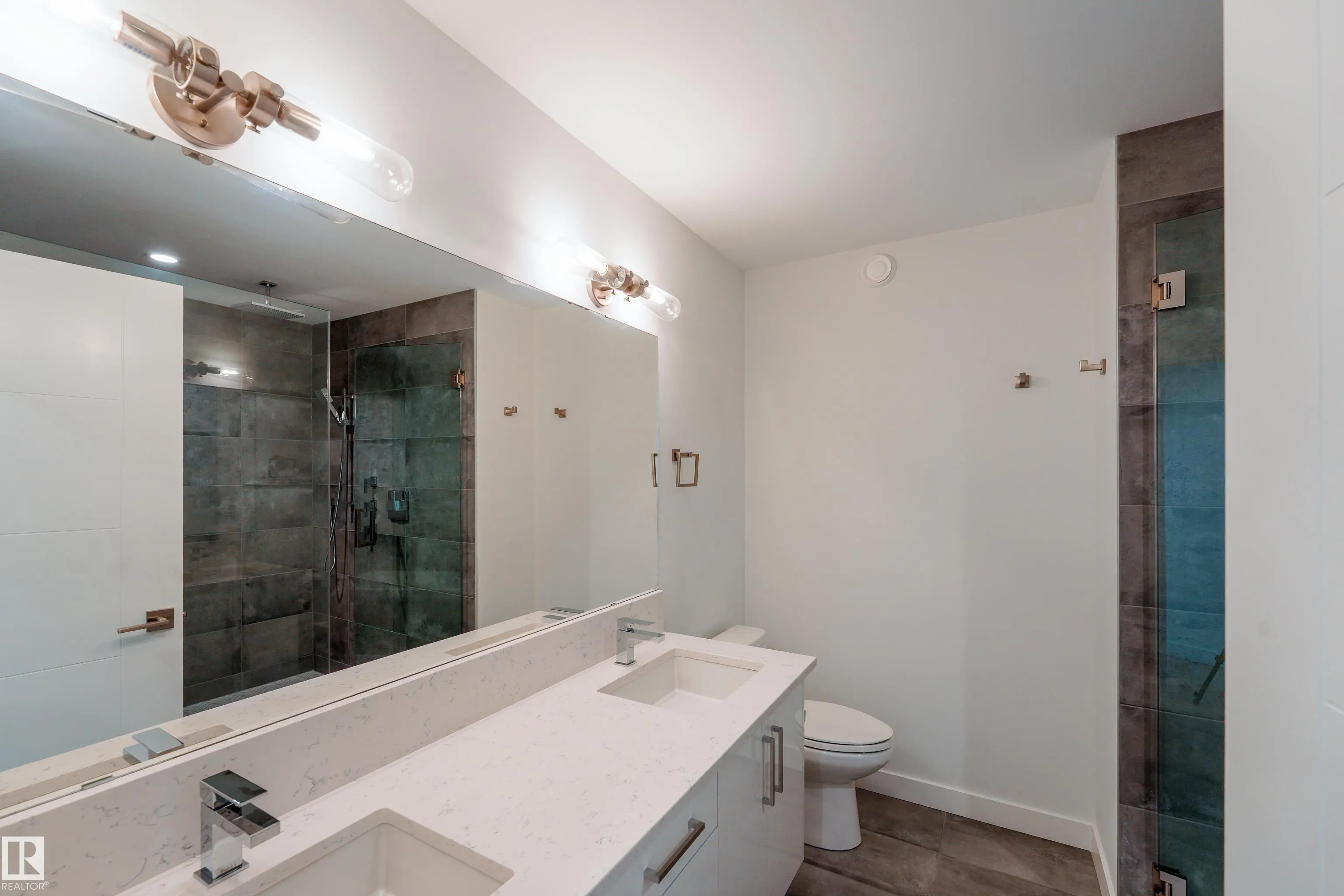 12819 WOODBEND Place