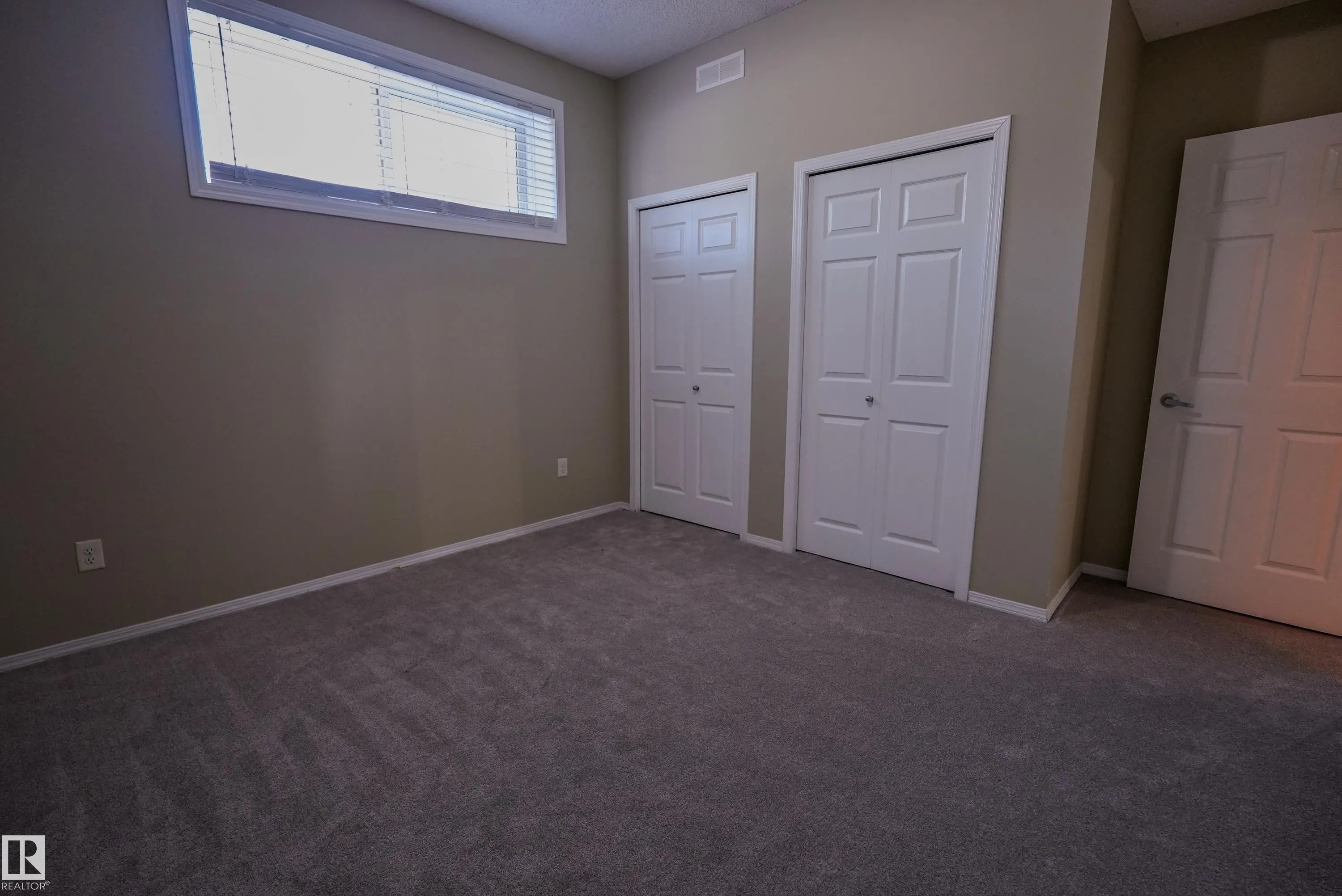 122 142 Selkirk Place