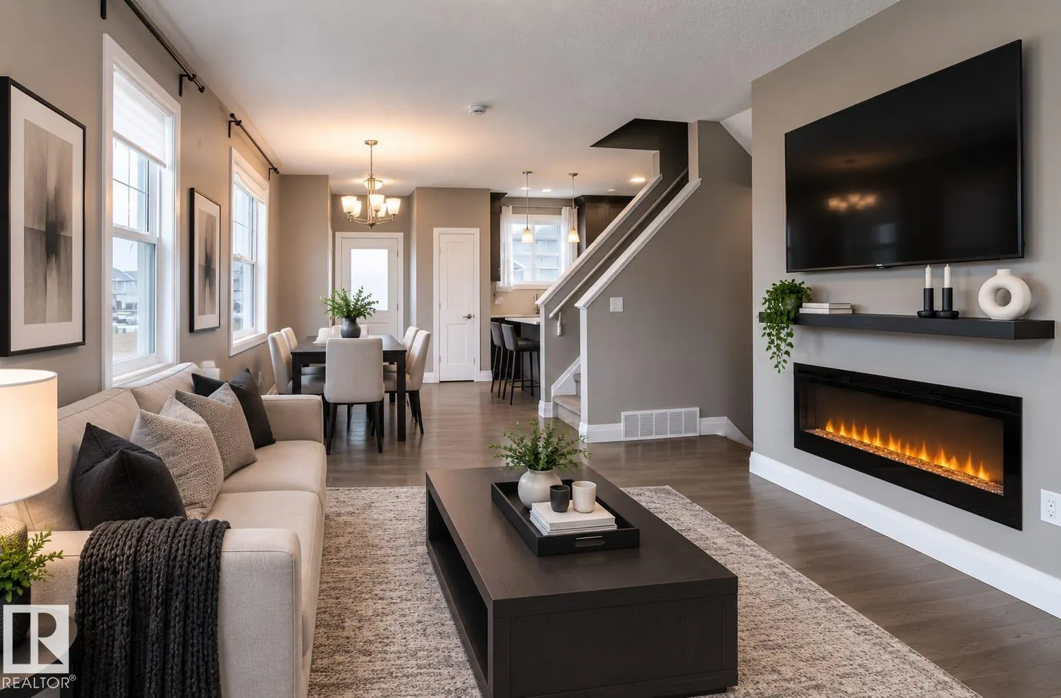 101 HUDSON Cove