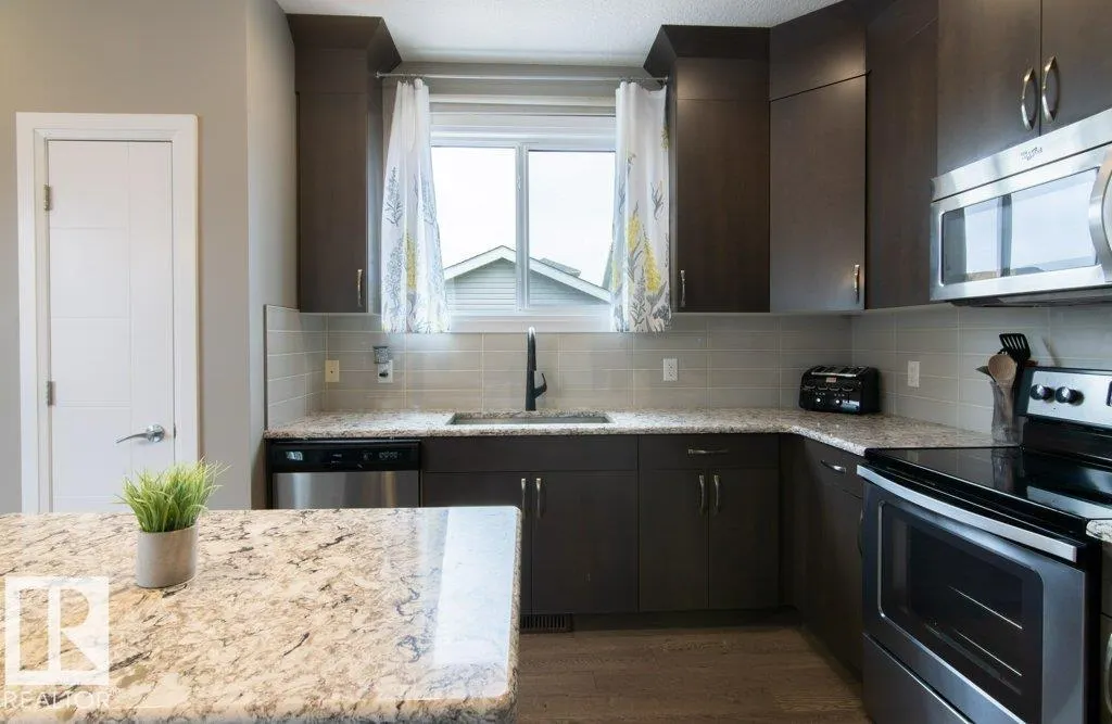 101 HUDSON Cove