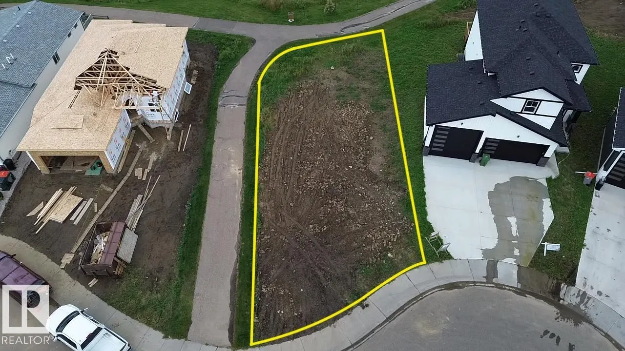 32 SUN MEADOWS Close