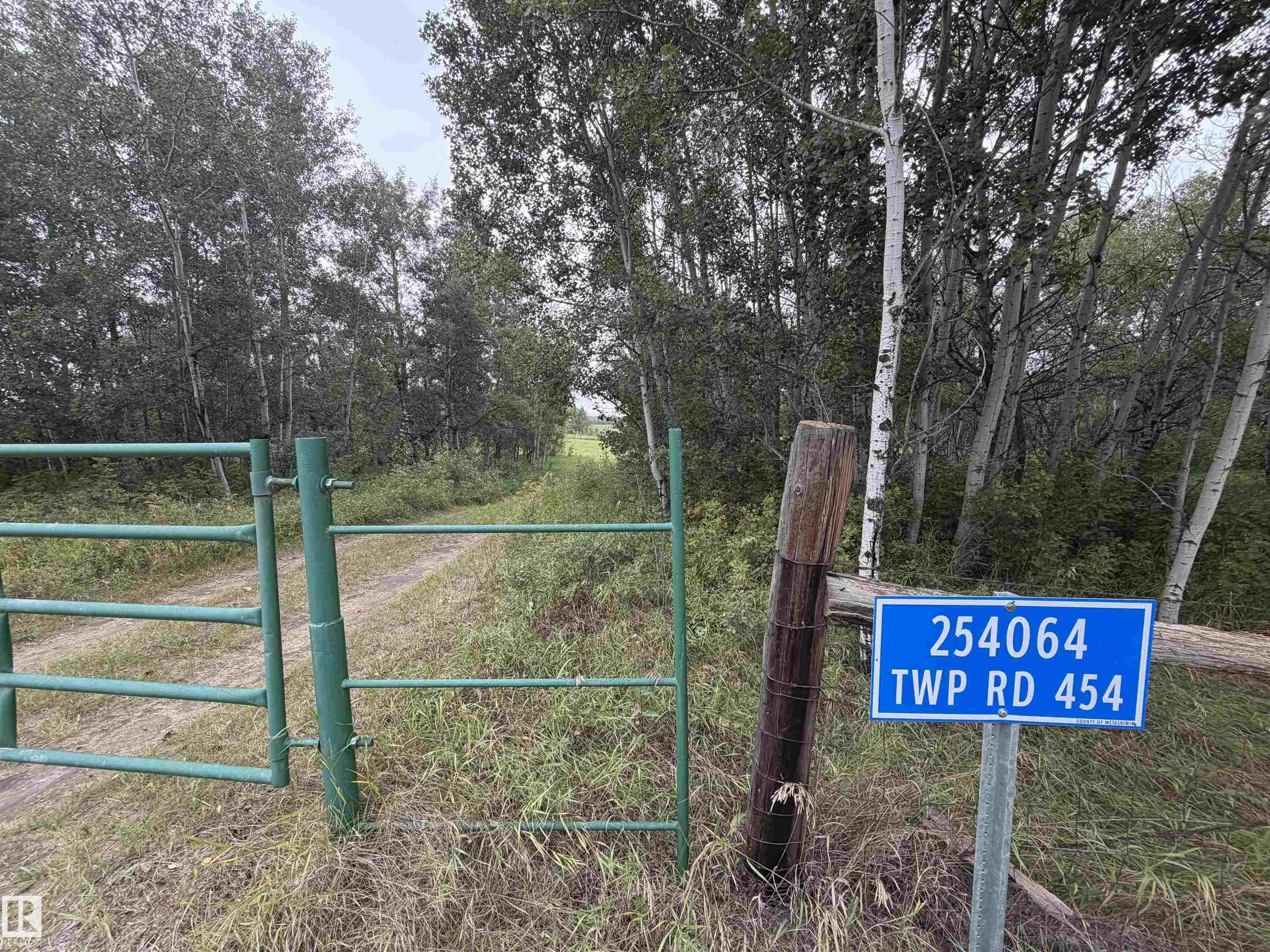 254064 TWP ROAD 454
