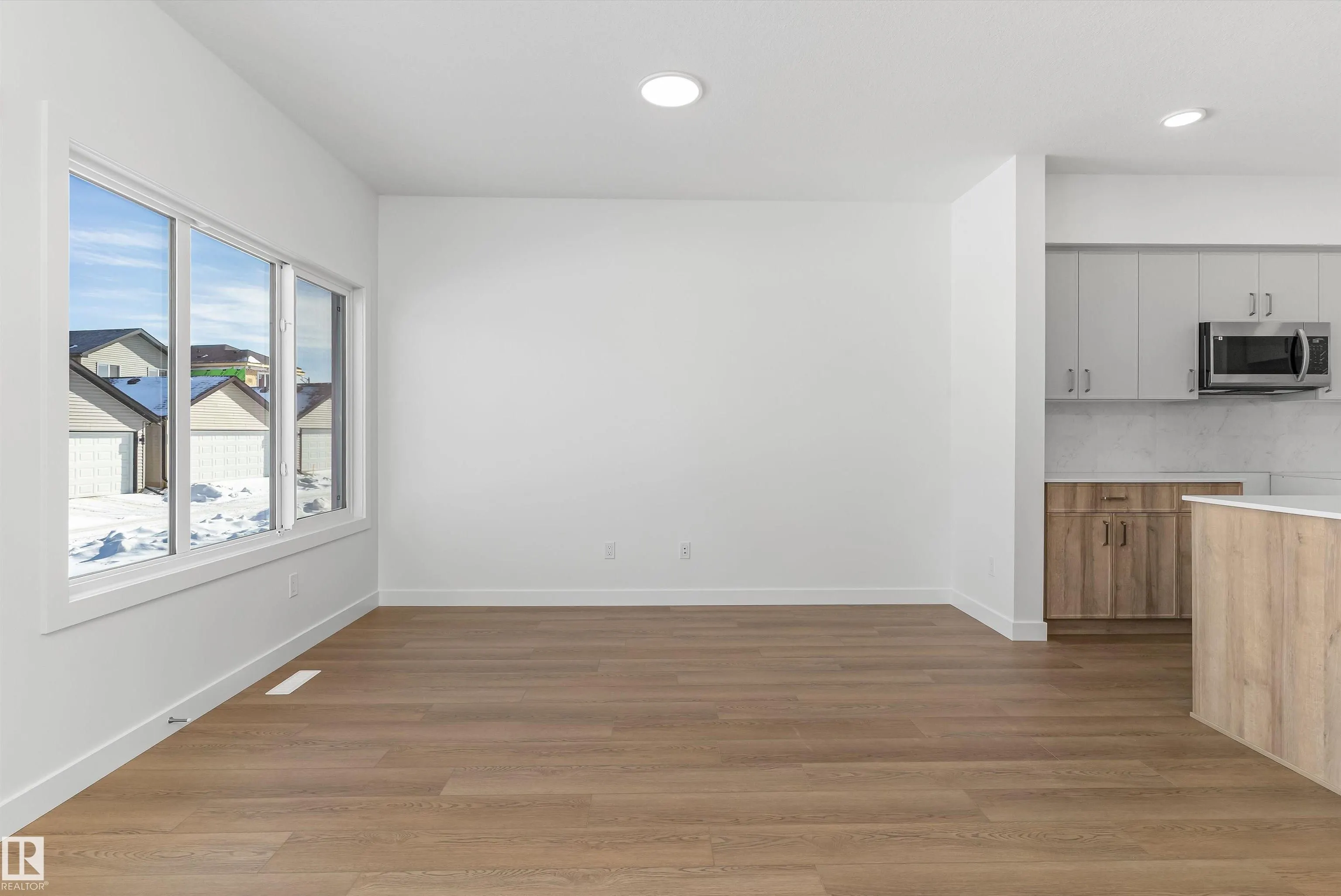 1020 14 Avenue