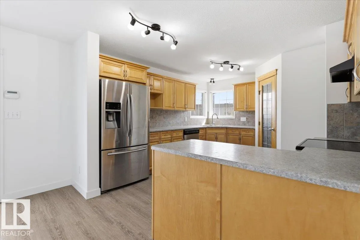 301 AVENA Link