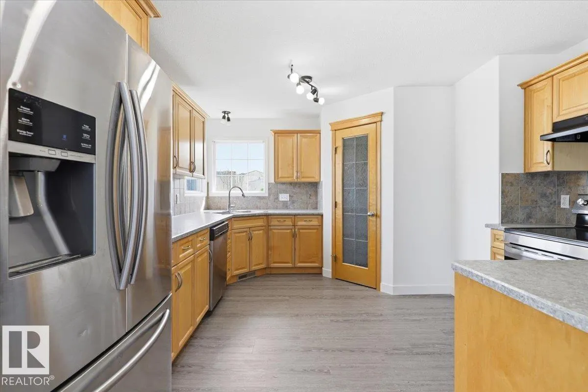 301 AVENA Link