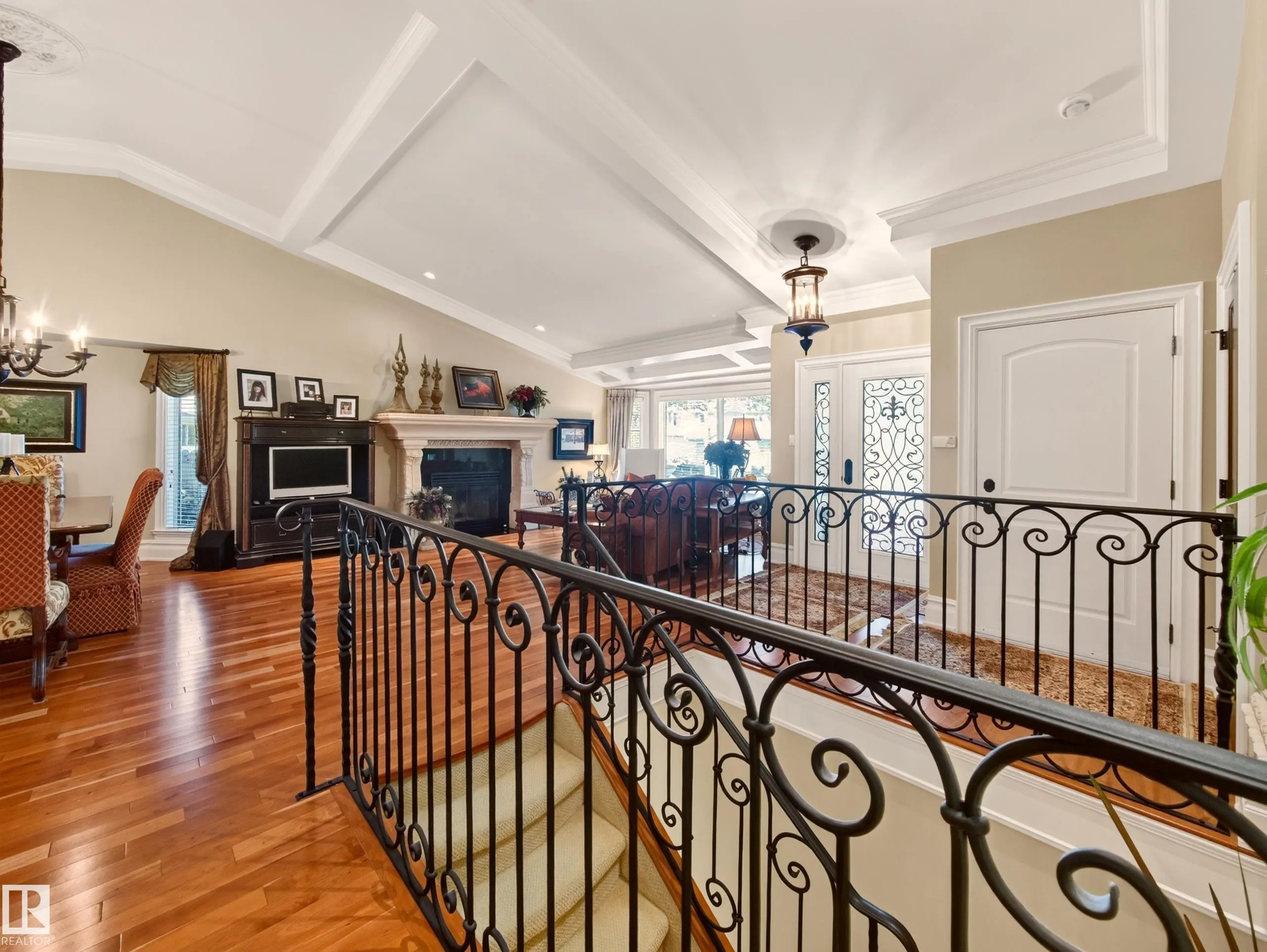 15 WESTPARK Court