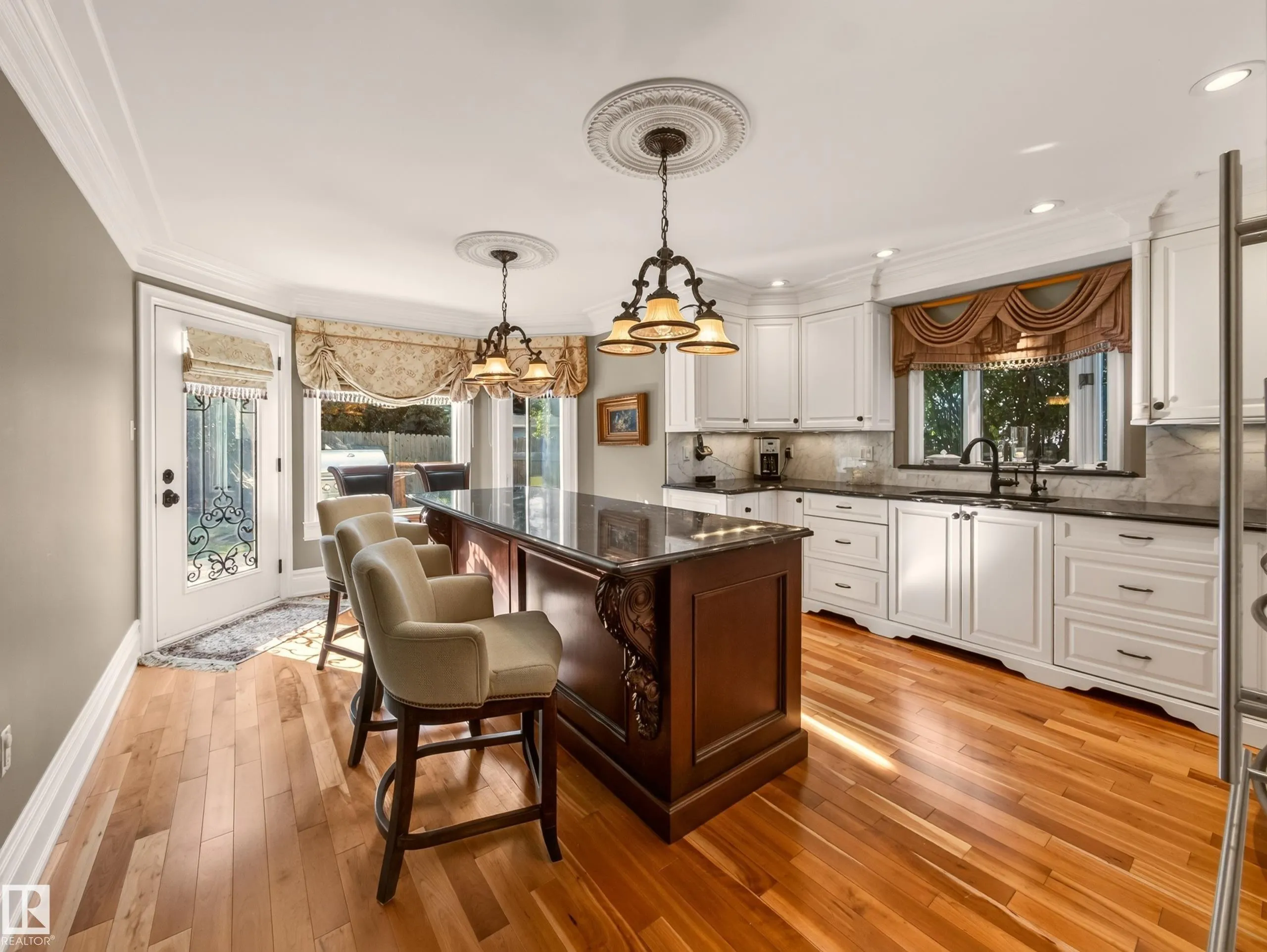 15 WESTPARK Court