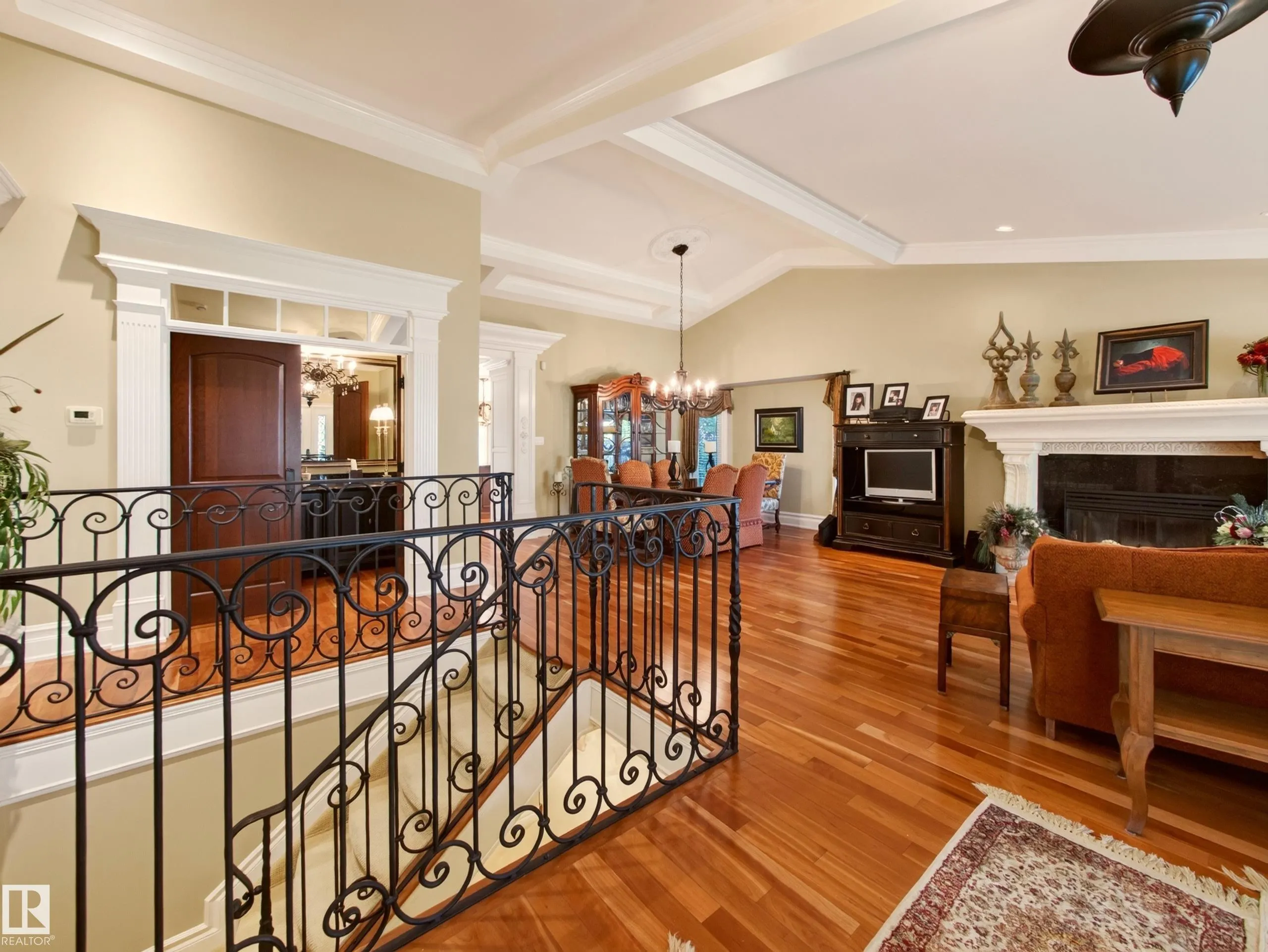 15 WESTPARK Court
