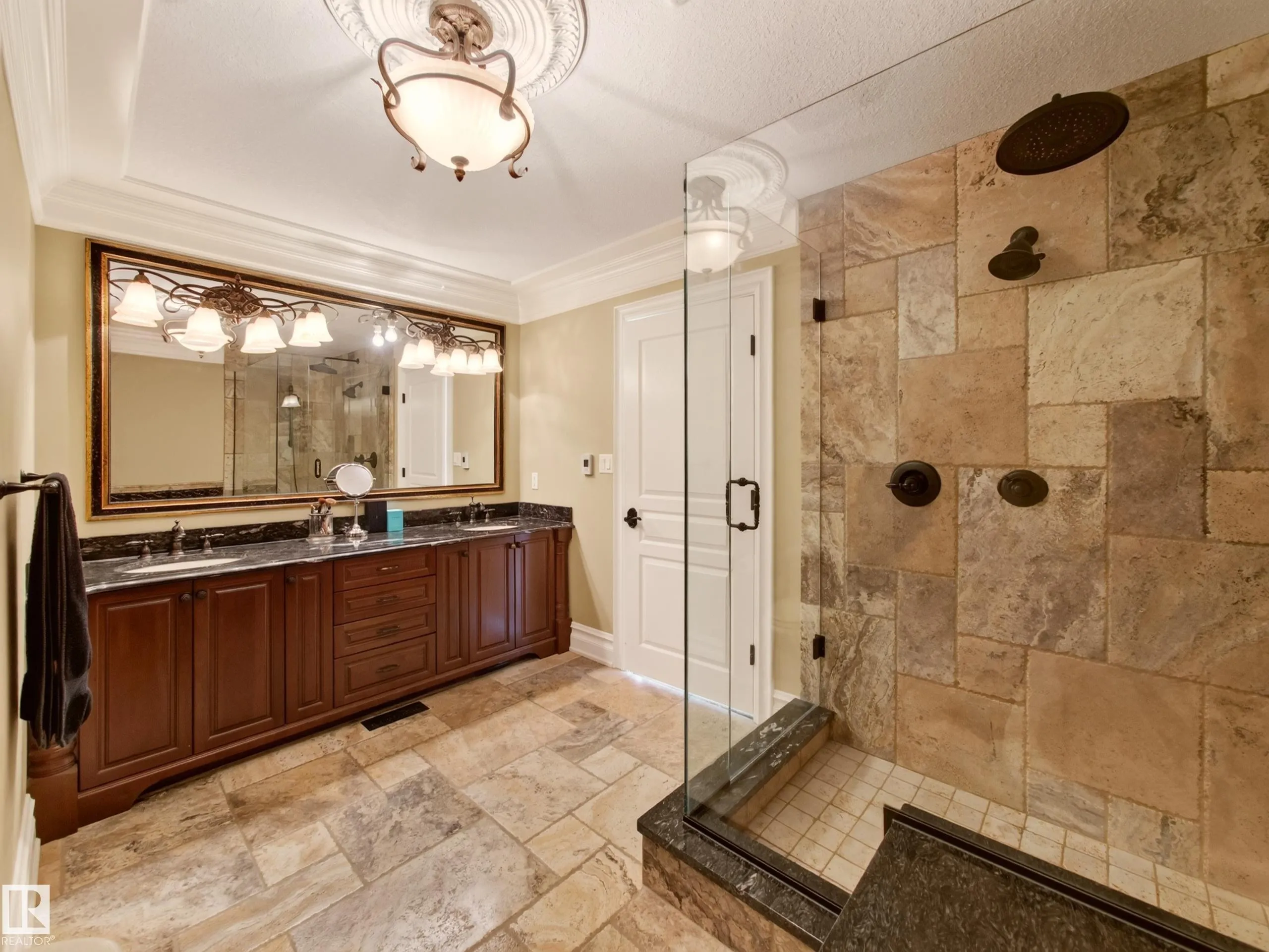15 WESTPARK Court