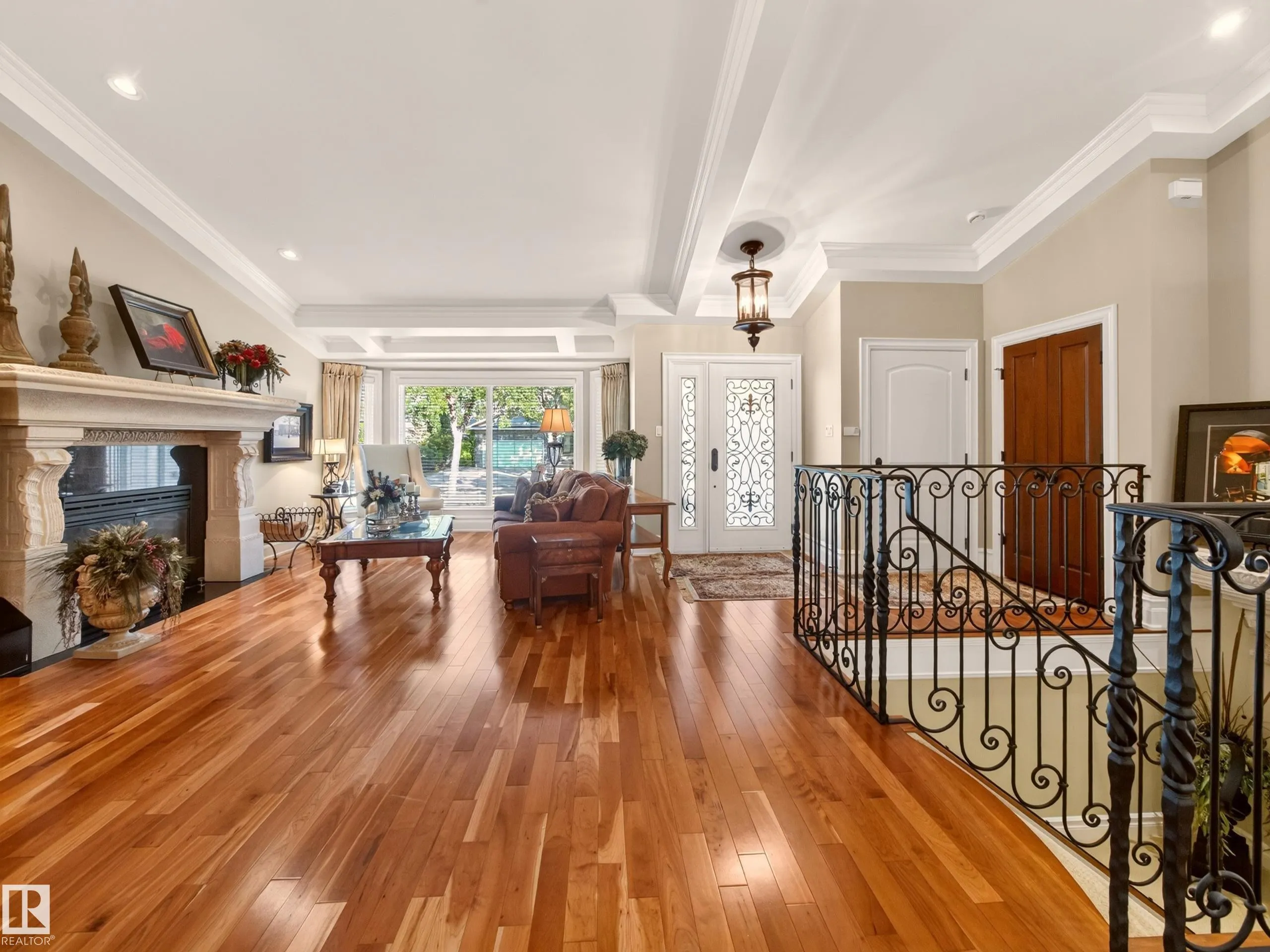 15 WESTPARK Court