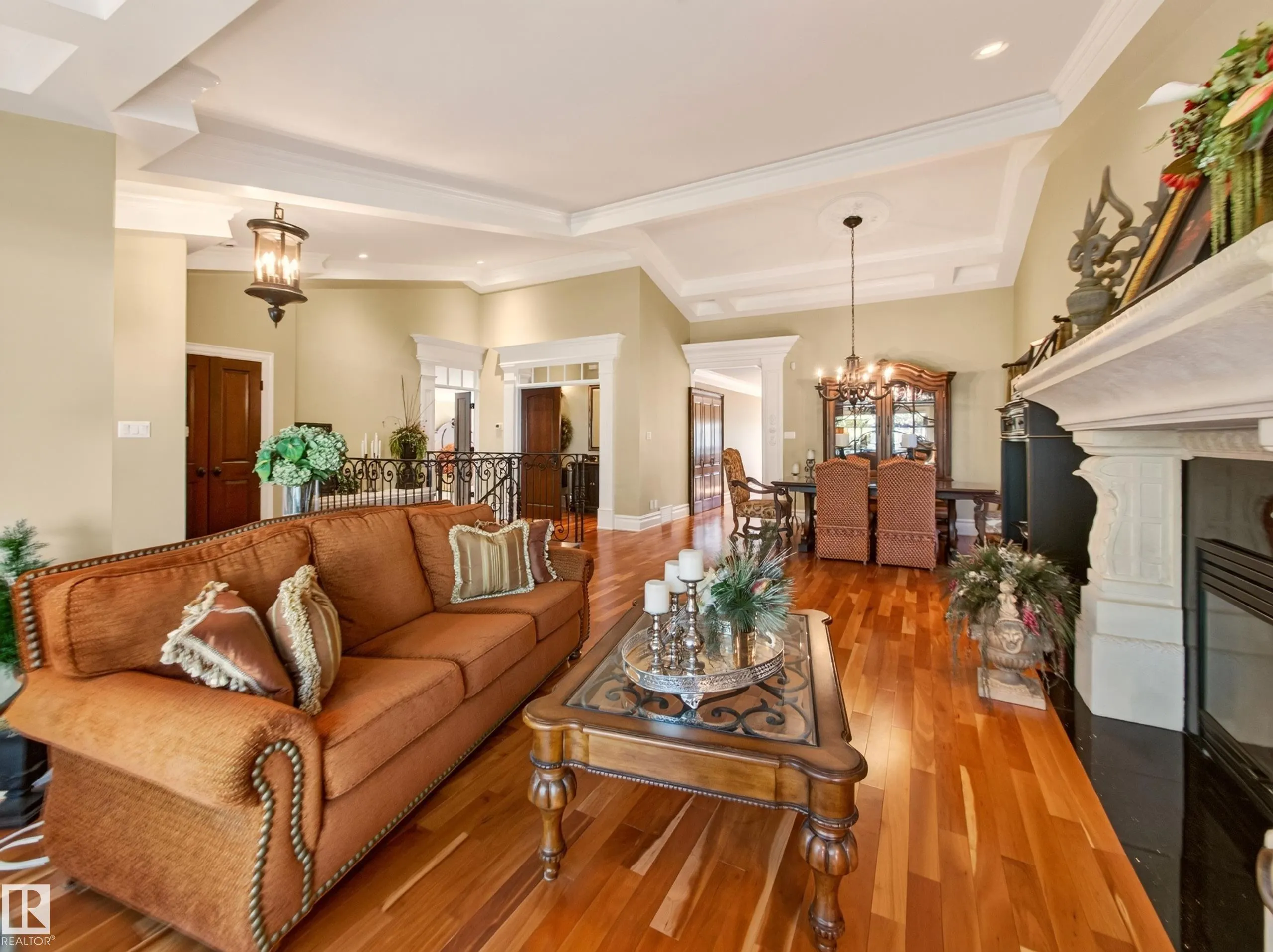 15 WESTPARK Court
