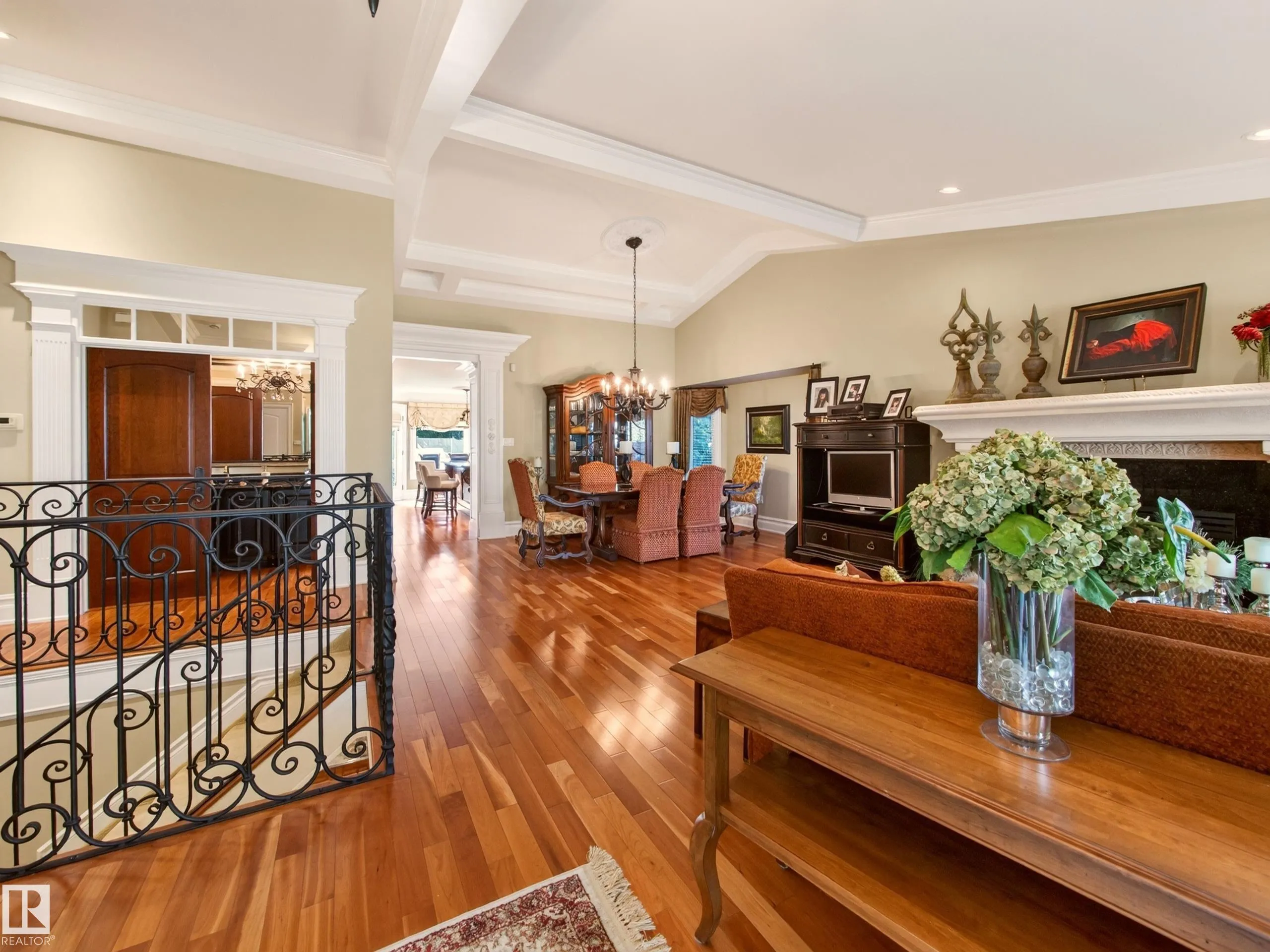 15 WESTPARK Court
