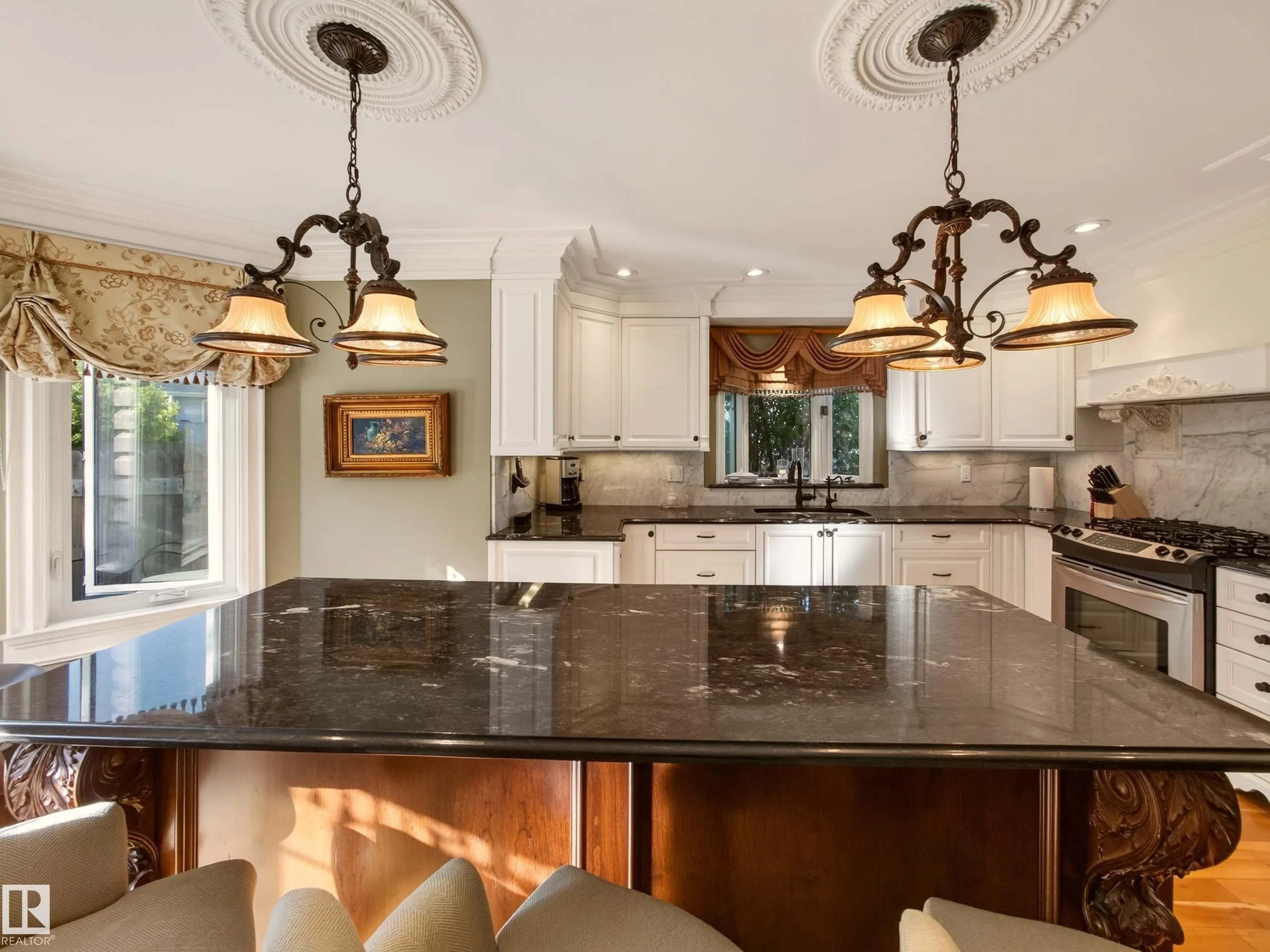 15 WESTPARK Court